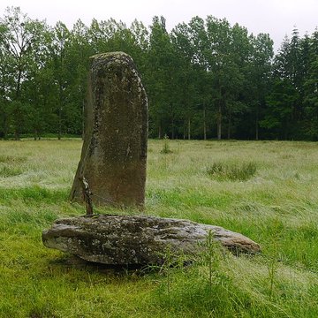 Menhir dit La Pierre au Diable