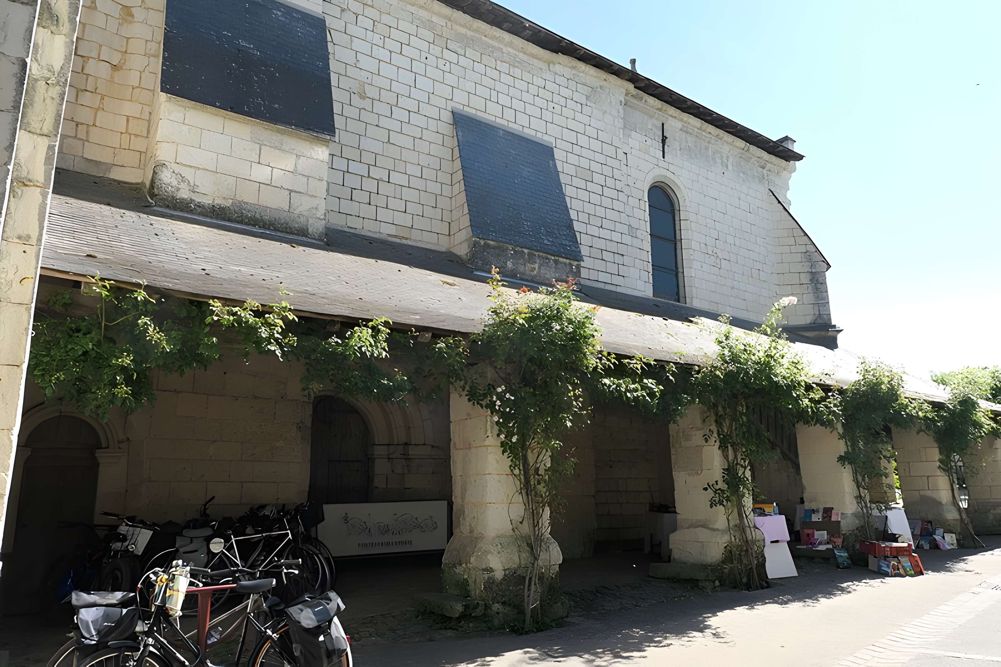 Église Saint-Michel de Fontevraud-l'Abbaye