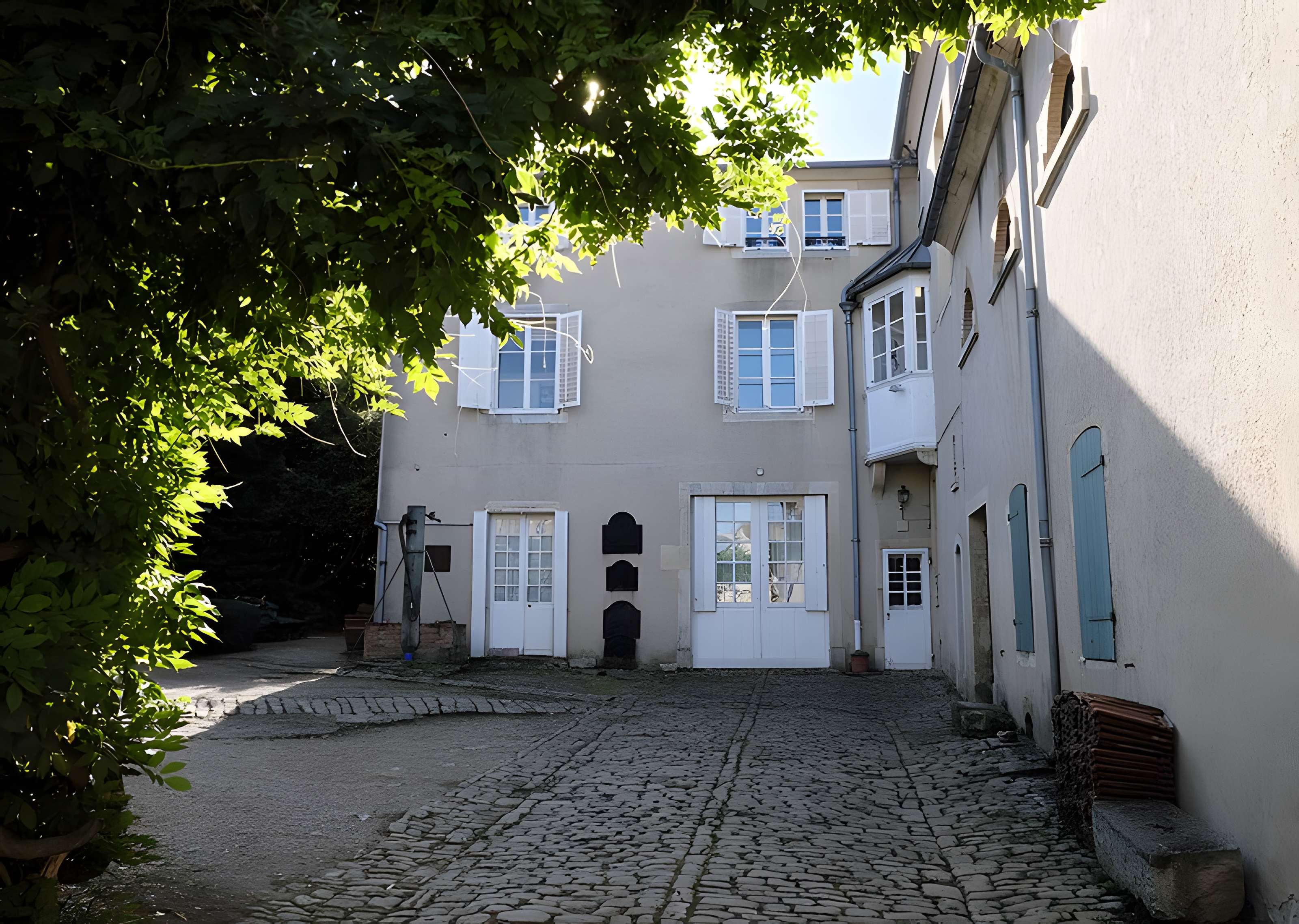 Domaine dit les Tilles