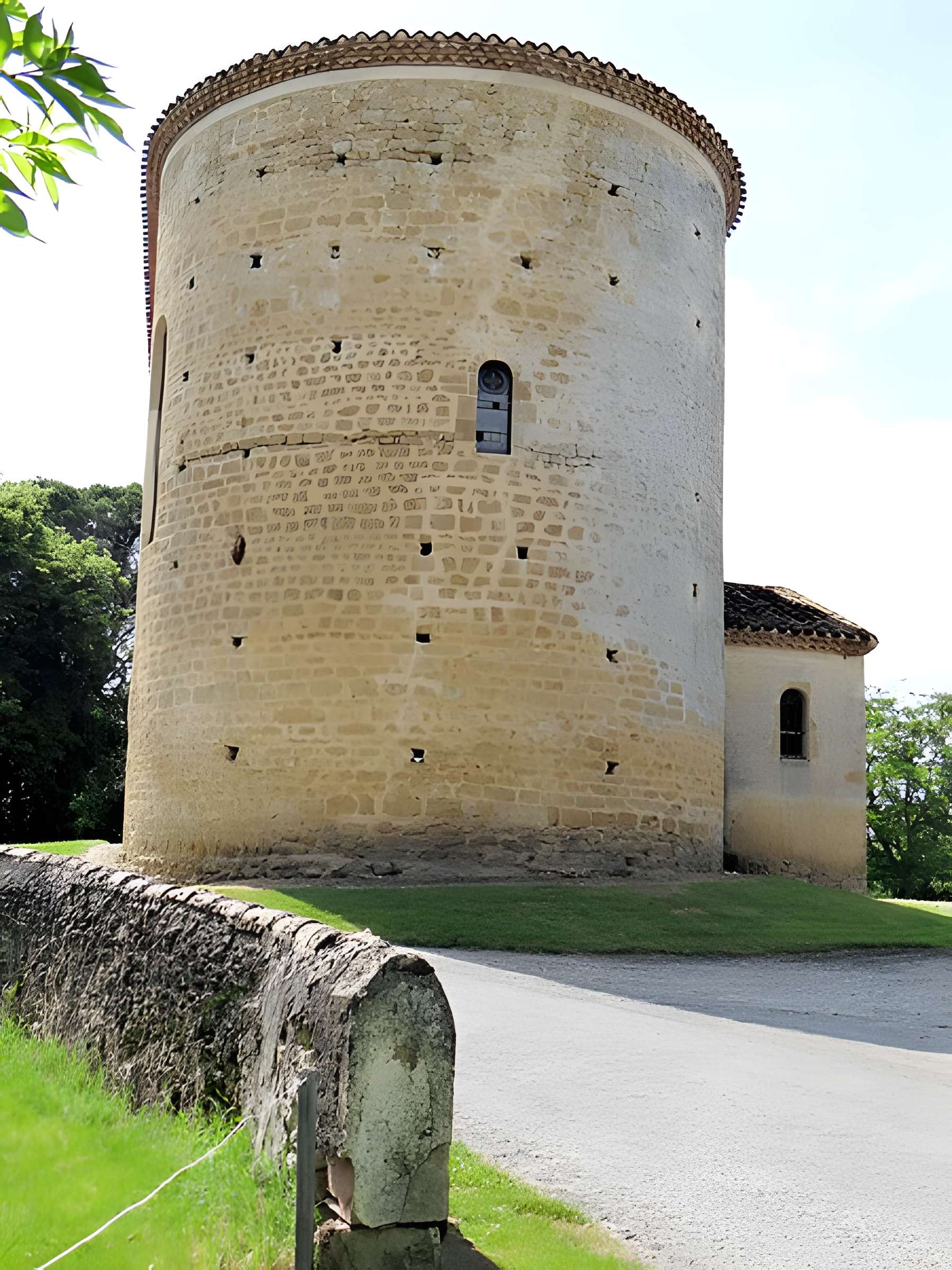 Église Saint-Michel de Lamaguère