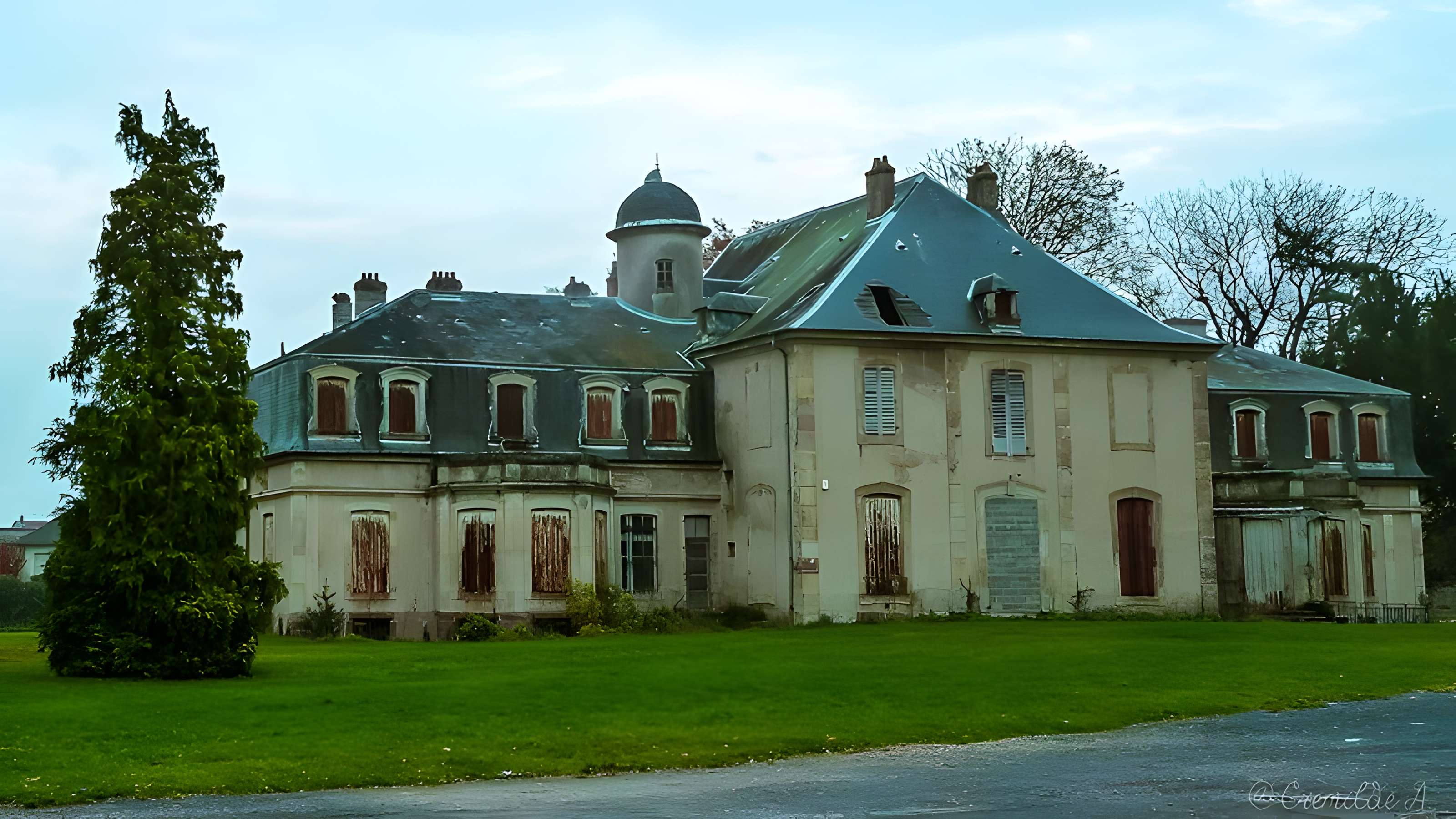 Petit château du Prince Charles-Alexandre de Lorraine, dit La Favorite