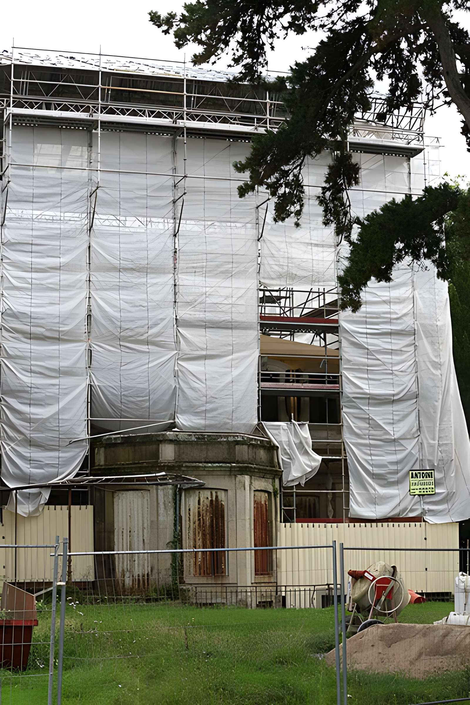 Petit château du Prince Charles-Alexandre de Lorraine, dit La Favorite