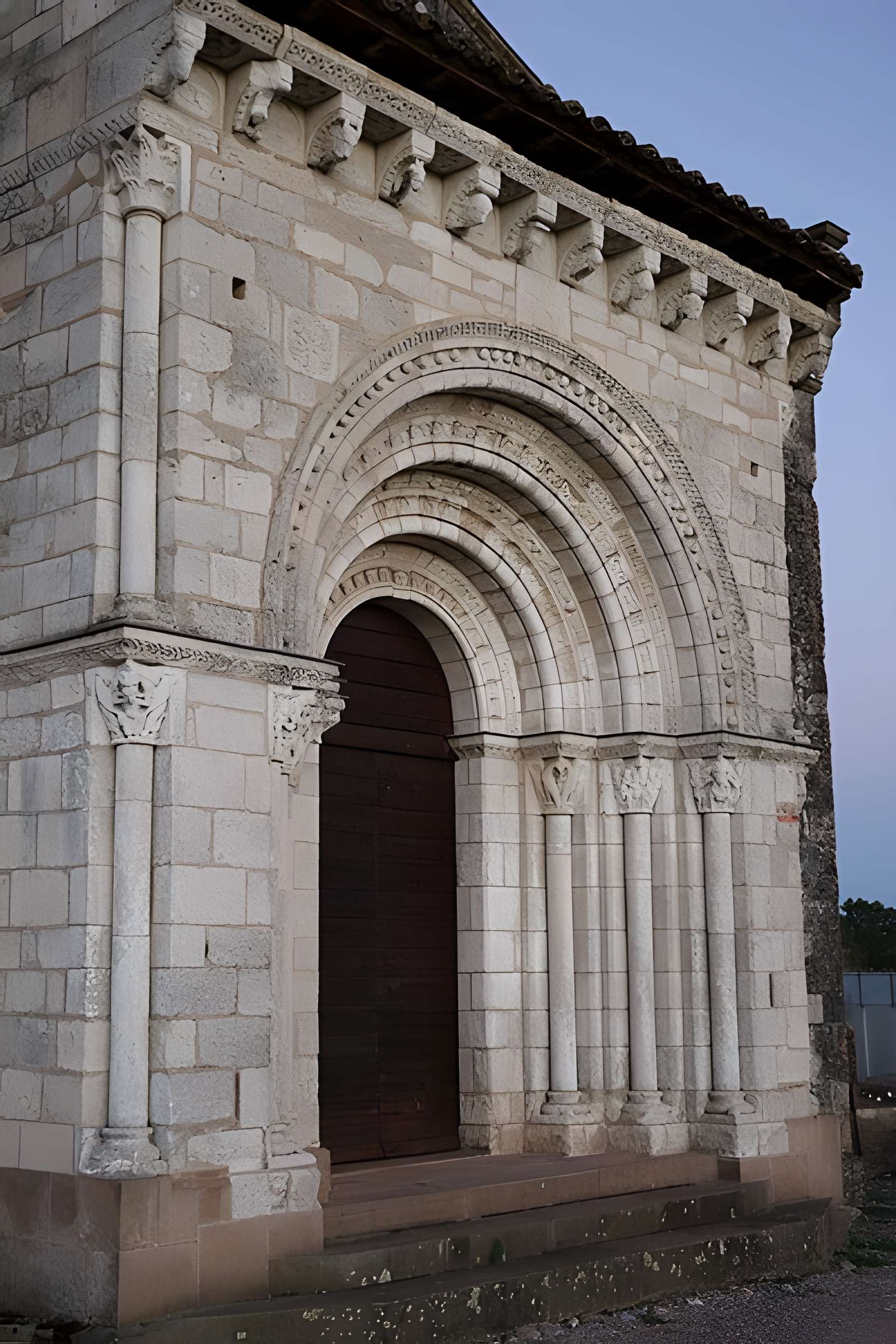 Église Saint-Michel de Lescure-d'Albigeois