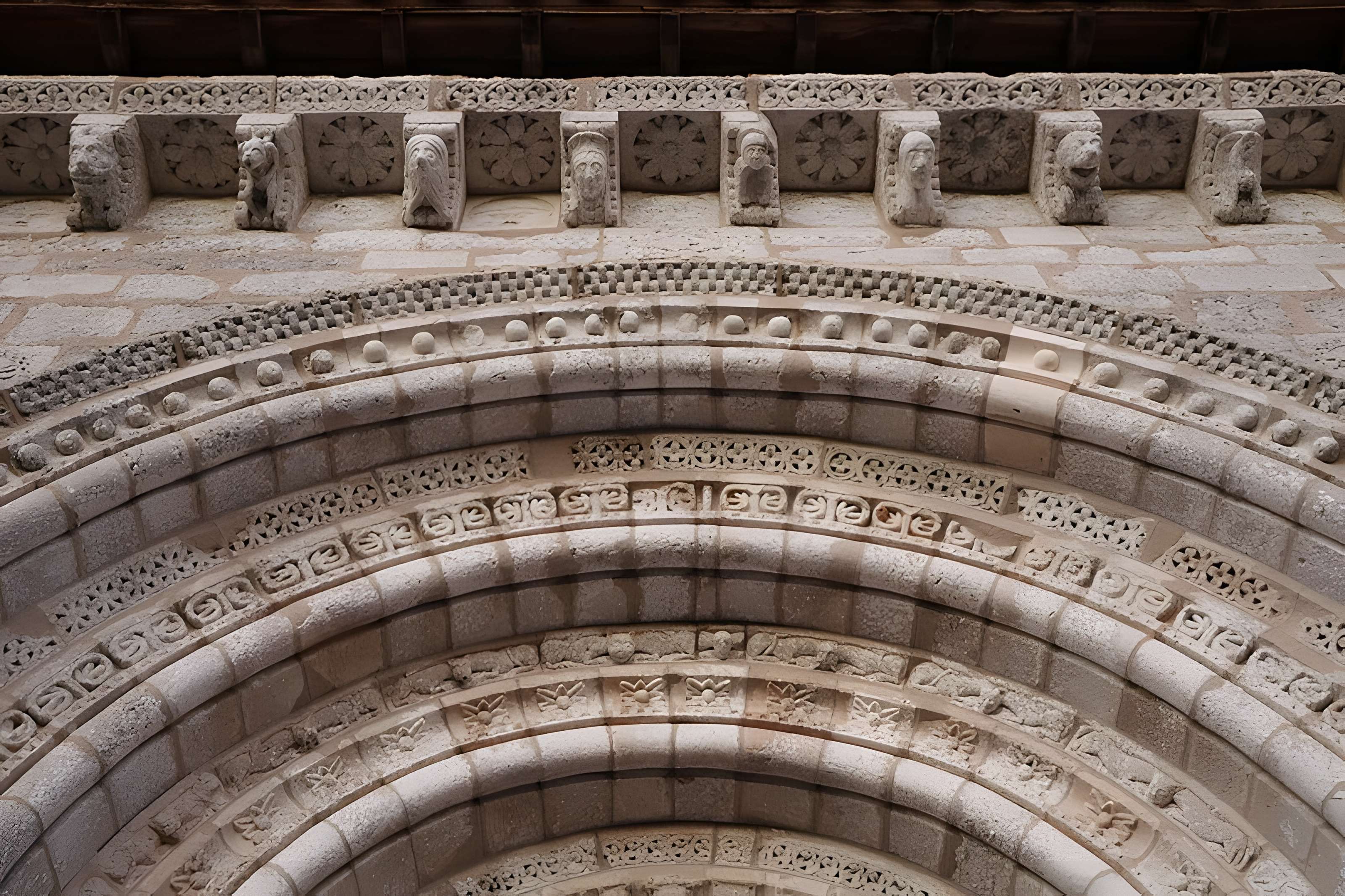 Église Saint-Michel de Lescure-d'Albigeois