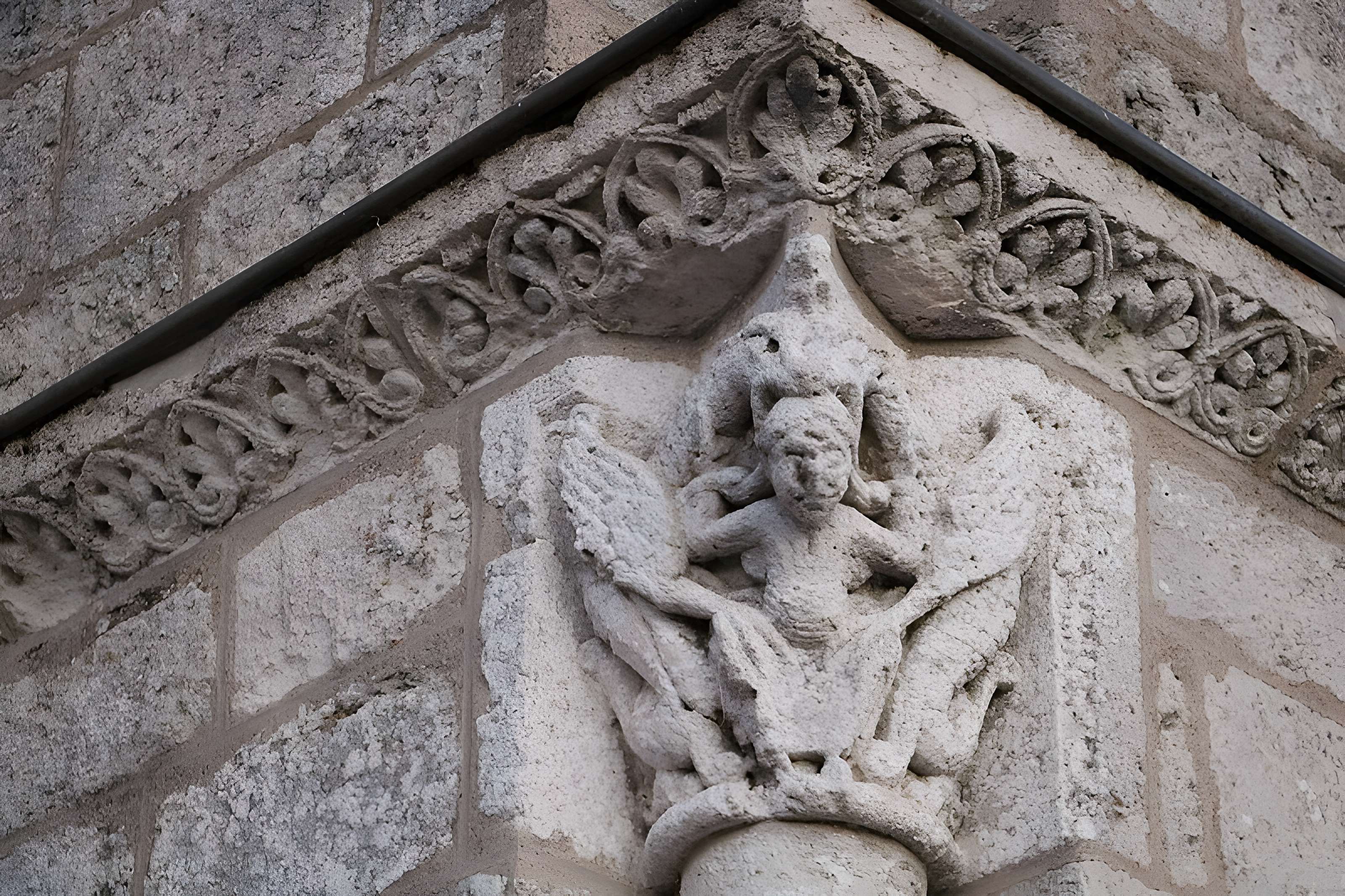 Église Saint-Michel de Lescure-d'Albigeois