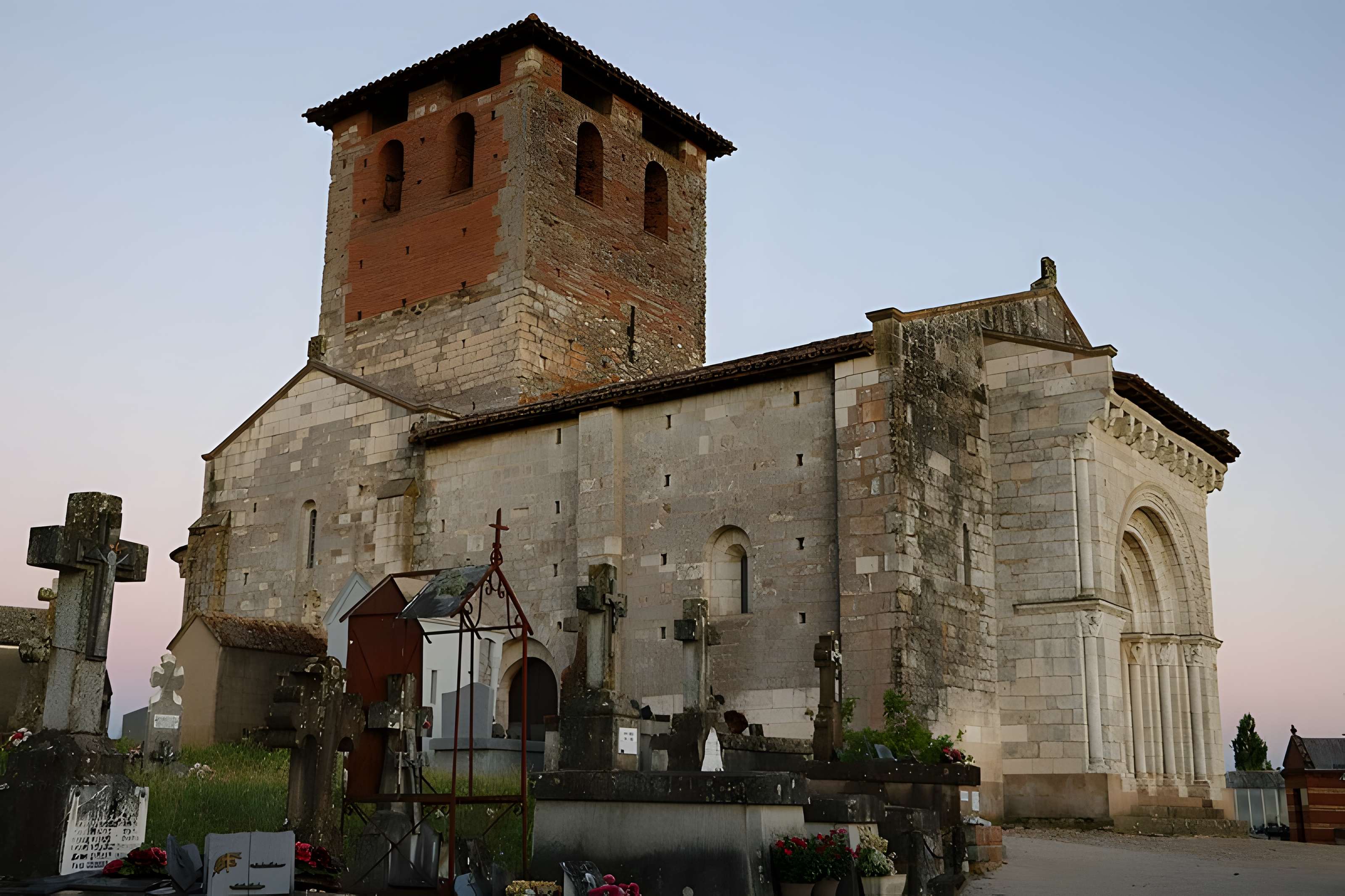 Église Saint-Michel de Lescure-d'Albigeois
