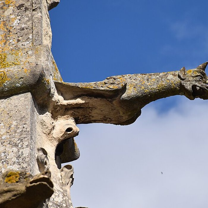 Photo de Église Saint-Michel de Pont-lÉvêque