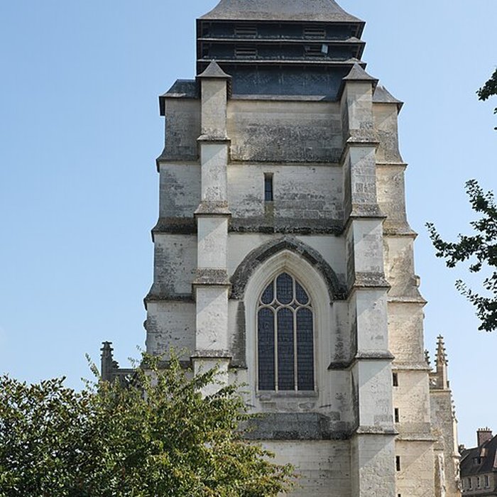 Photo de Église Saint-Michel de Pont-lÉvêque