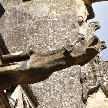Église Saint-Michel de Pont-lÉvêque
