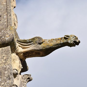 Église Saint-Michel de Pont-lÉvêque