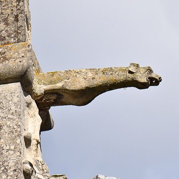 Église Saint-Michel de Pont-lÉvêque