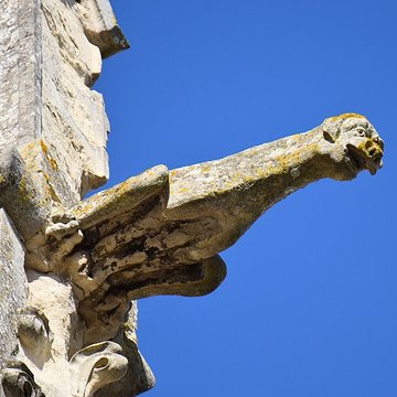 Église Saint-Michel de Pont-lÉvêque