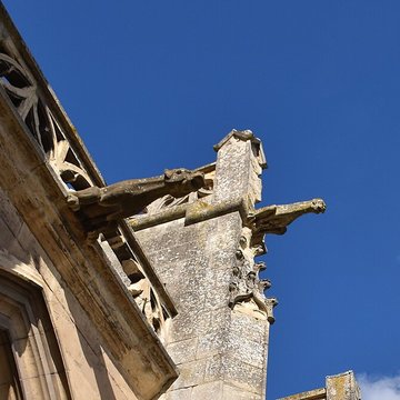 Église Saint-Michel de Pont-lÉvêque