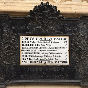 Église Saint-Michel de Pont-lÉvêque