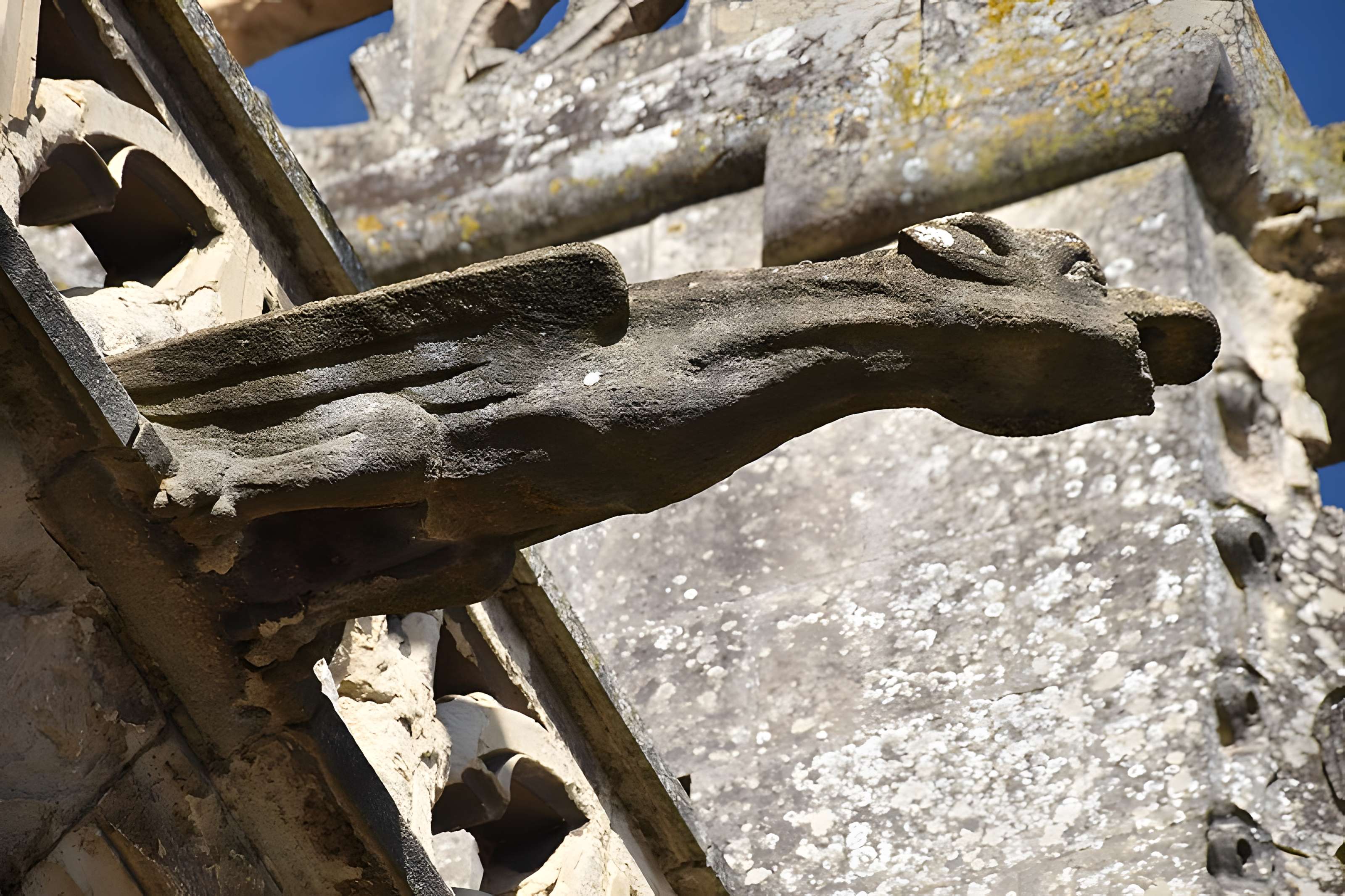 Église Saint-Michel de Pont-l'Évêque
