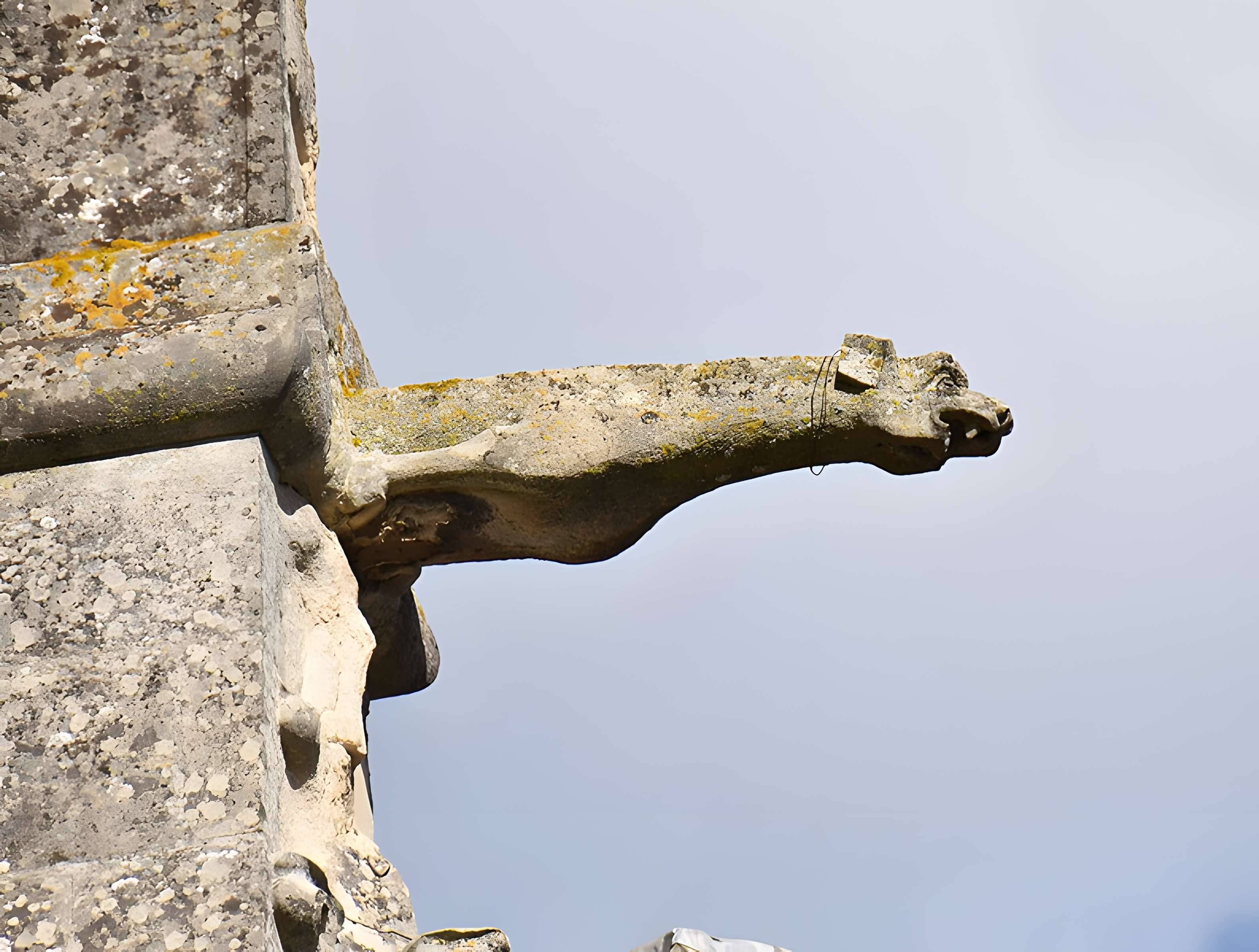 Église Saint-Michel de Pont-l'Évêque
