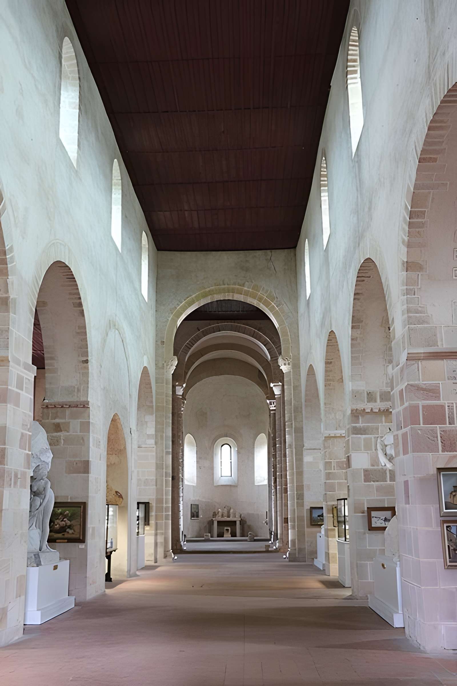 Église Saint-Nazaire de Bourbon-Lancy