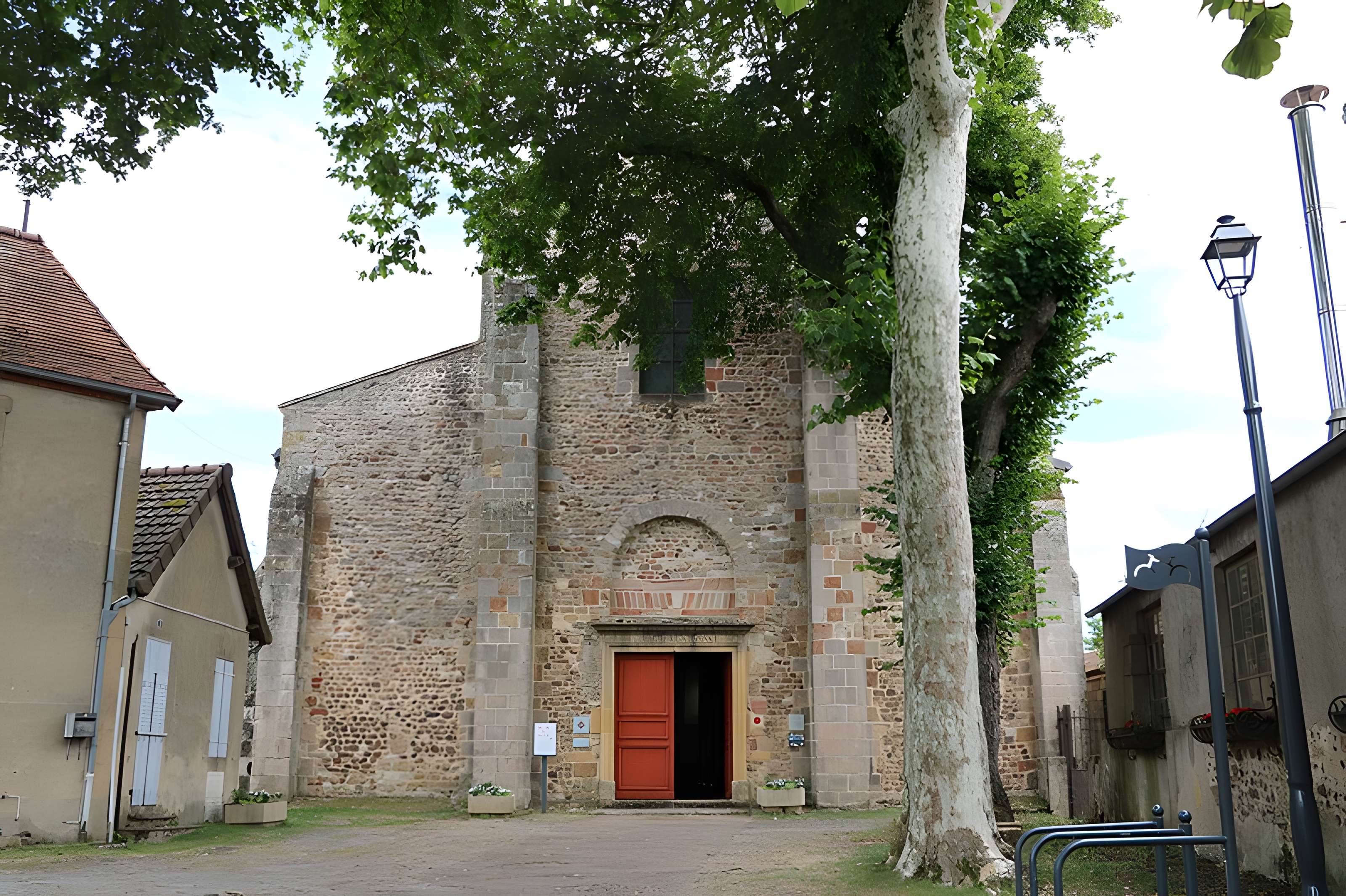Église Saint-Nazaire de Bourbon-Lancy