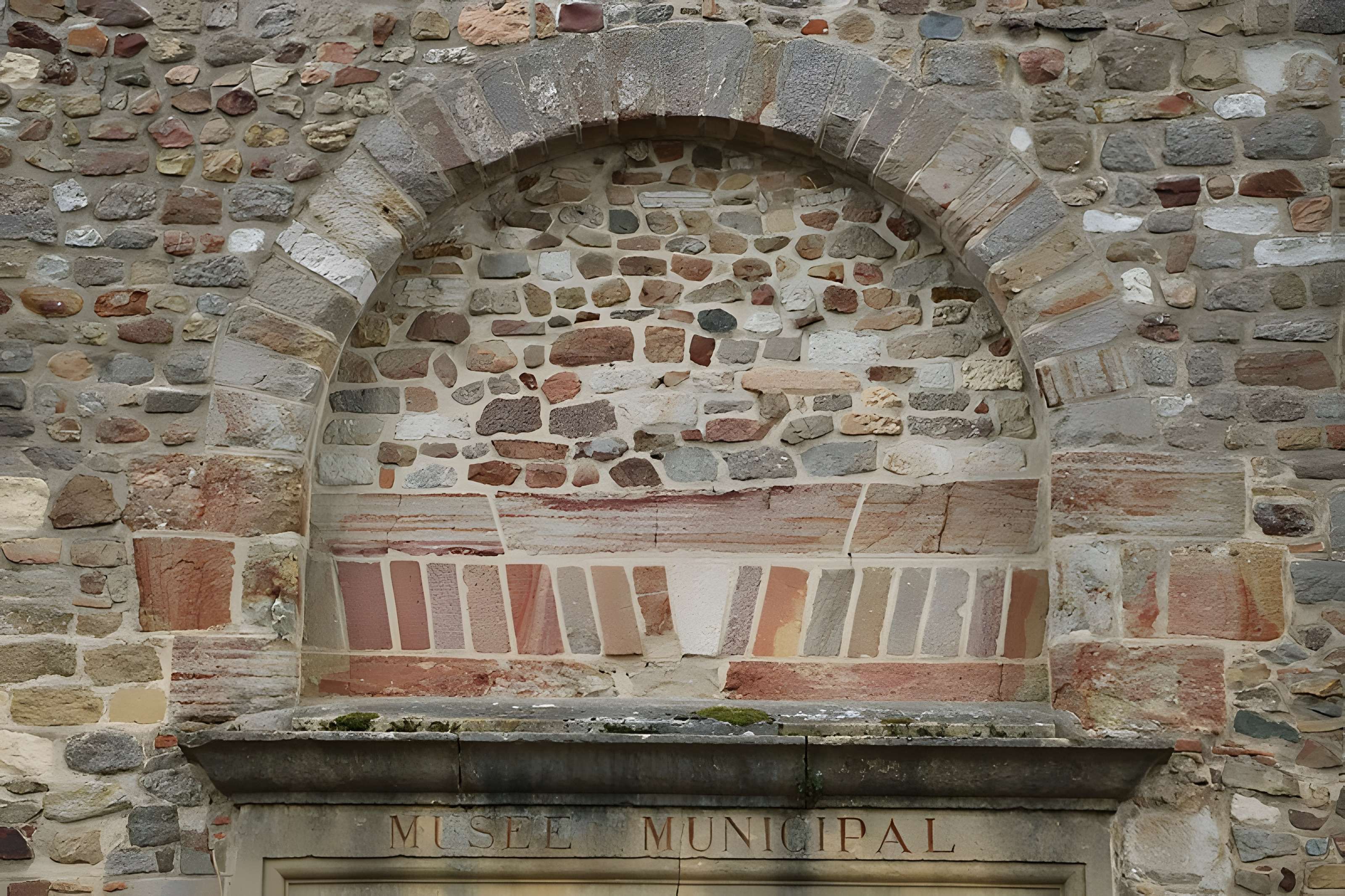Église Saint-Nazaire de Bourbon-Lancy