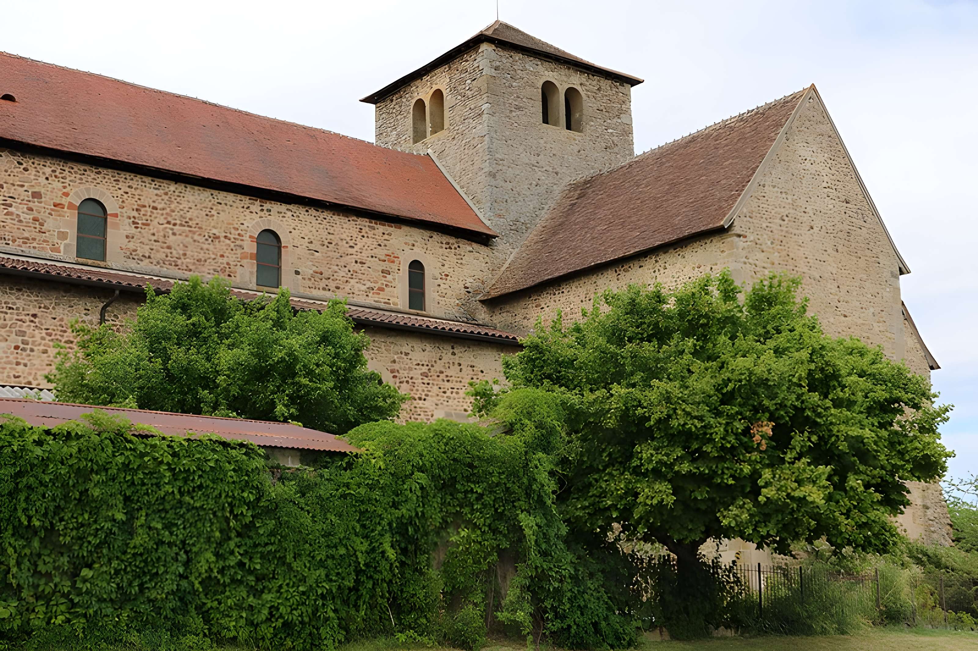 Église Saint-Nazaire de Bourbon-Lancy