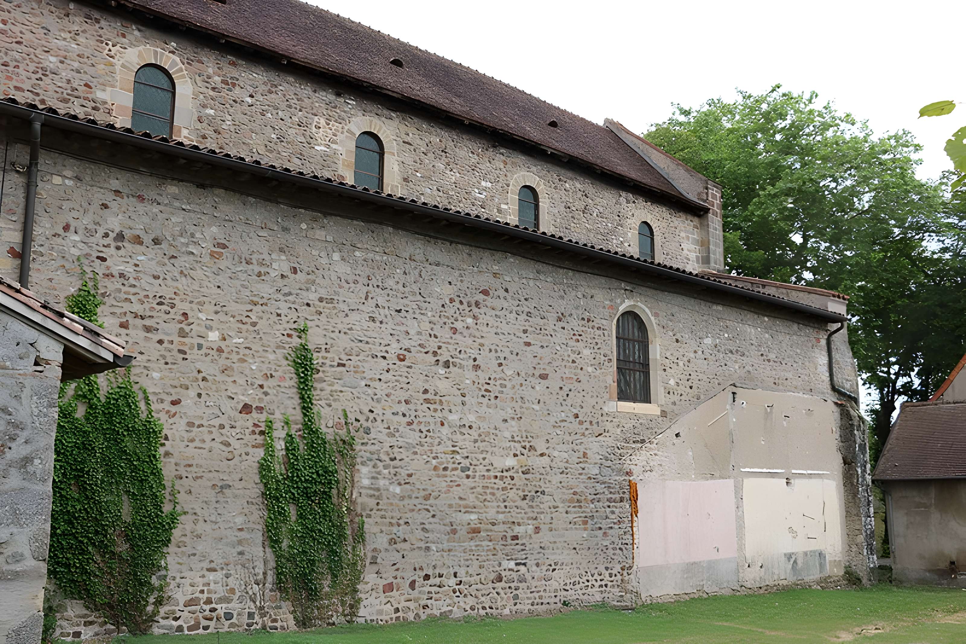 Église Saint-Nazaire de Bourbon-Lancy