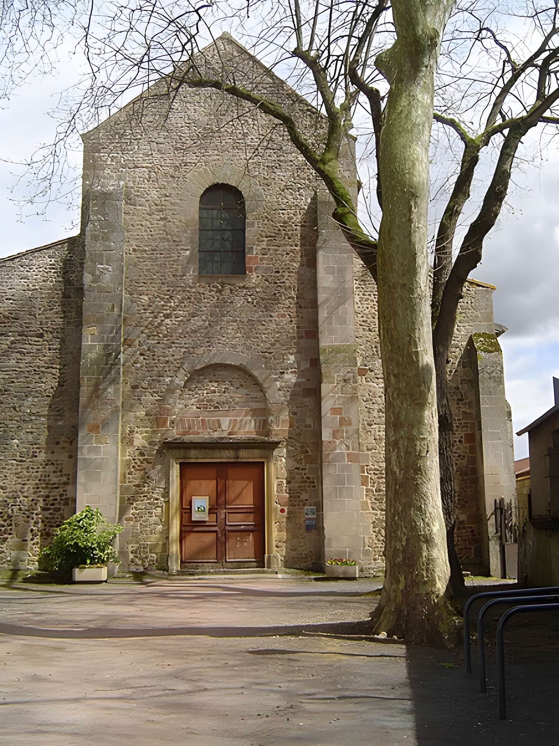 Église Saint-Nazaire de Bourbon-Lancy