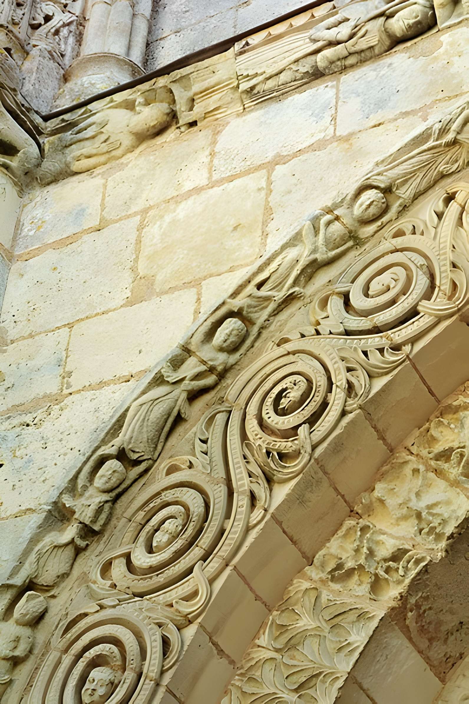 Église Saint-Nazaire de Corme-Royal