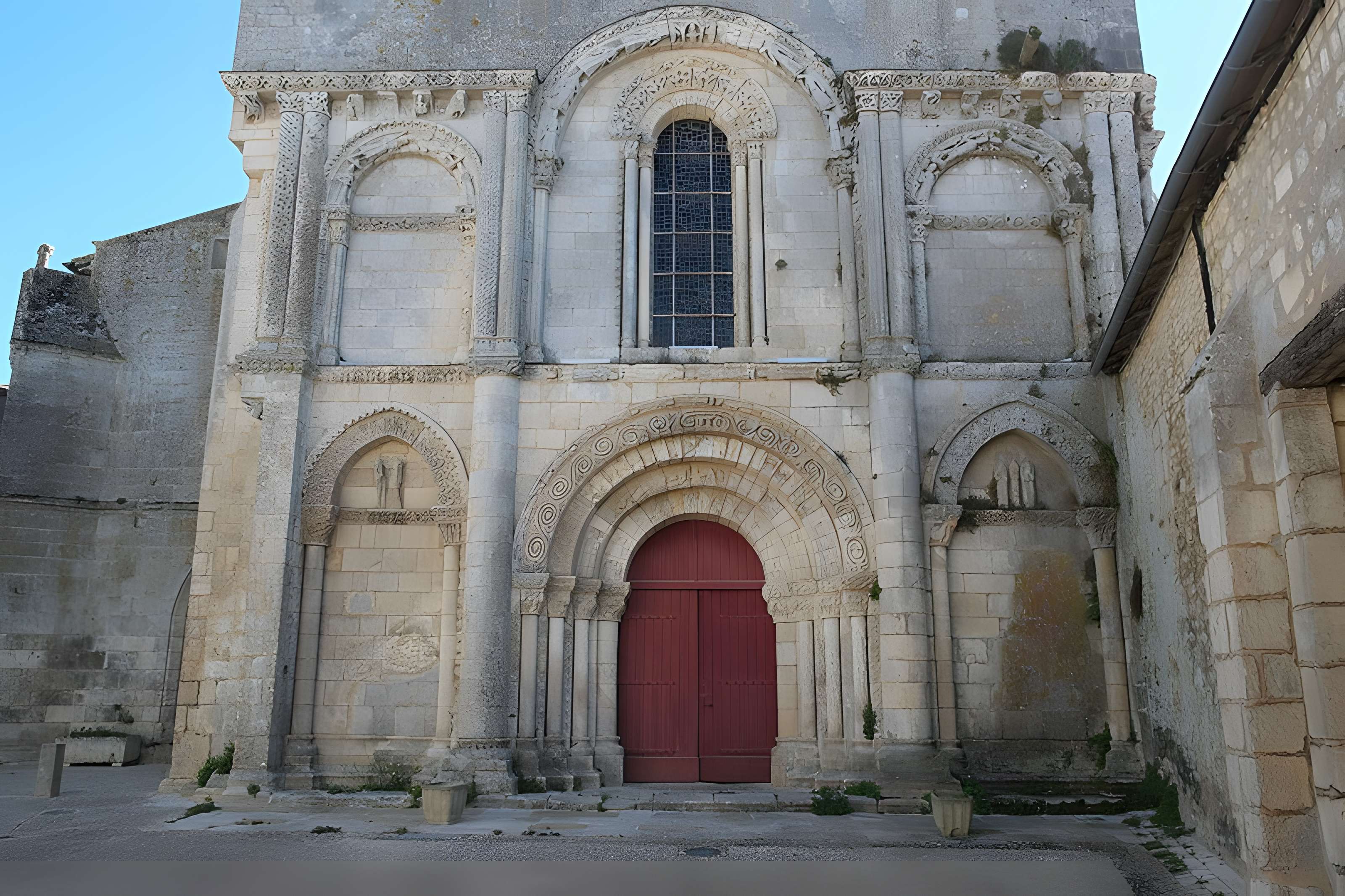 Église Saint-Nazaire de Corme-Royal