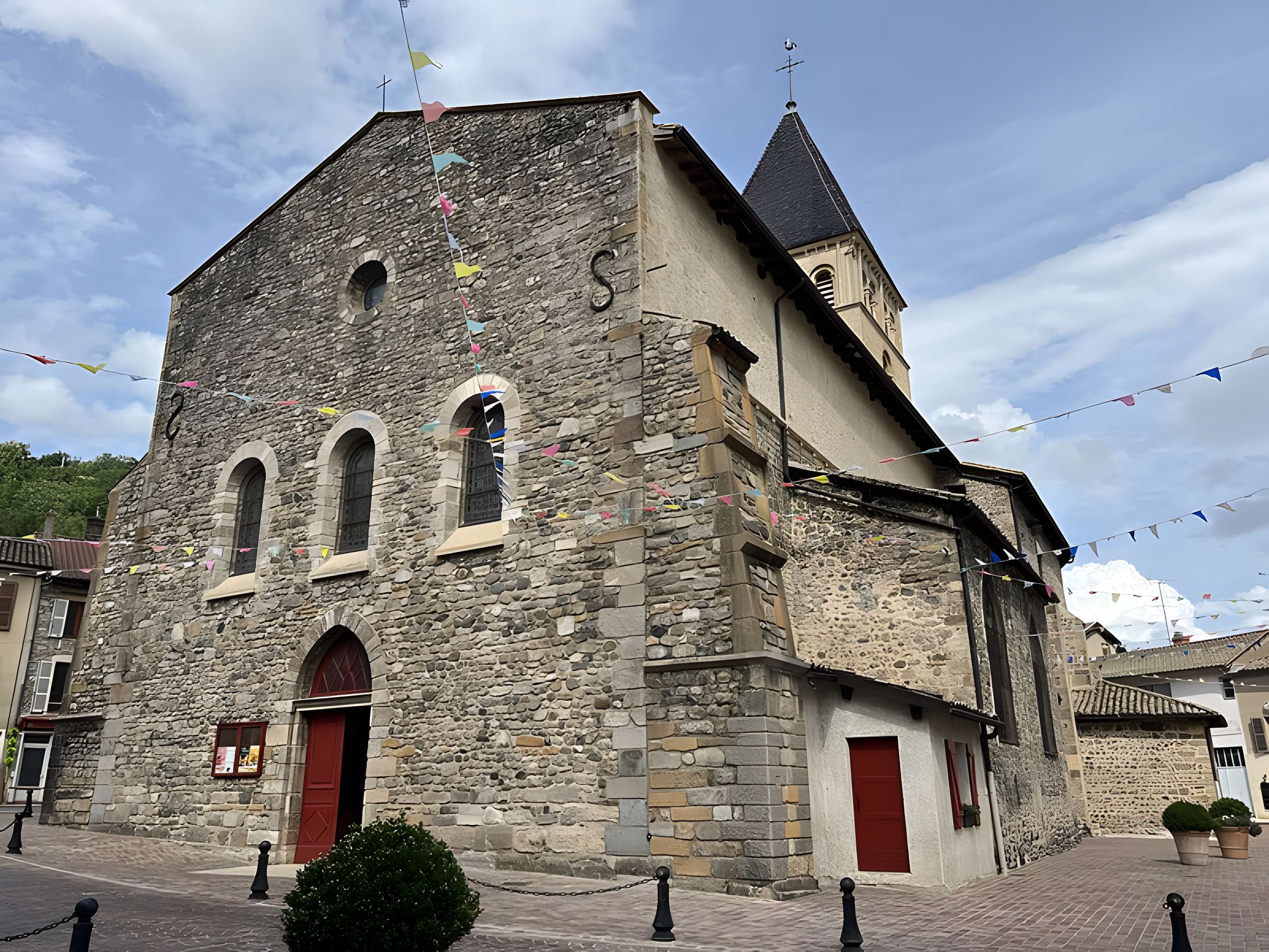 Église Saint-Nicolas de Beaujeu