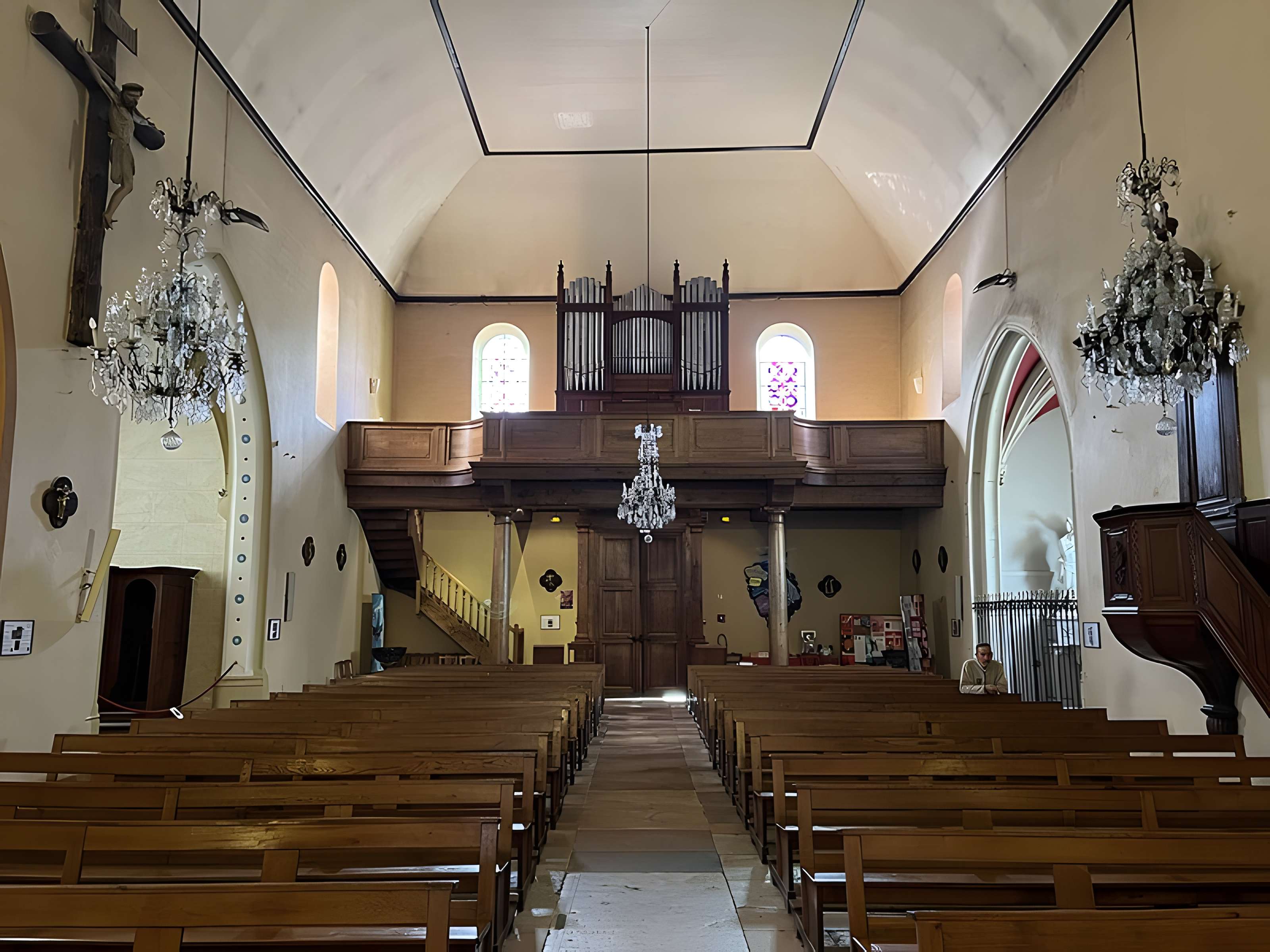 Église Saint-Nicolas de Beaujeu