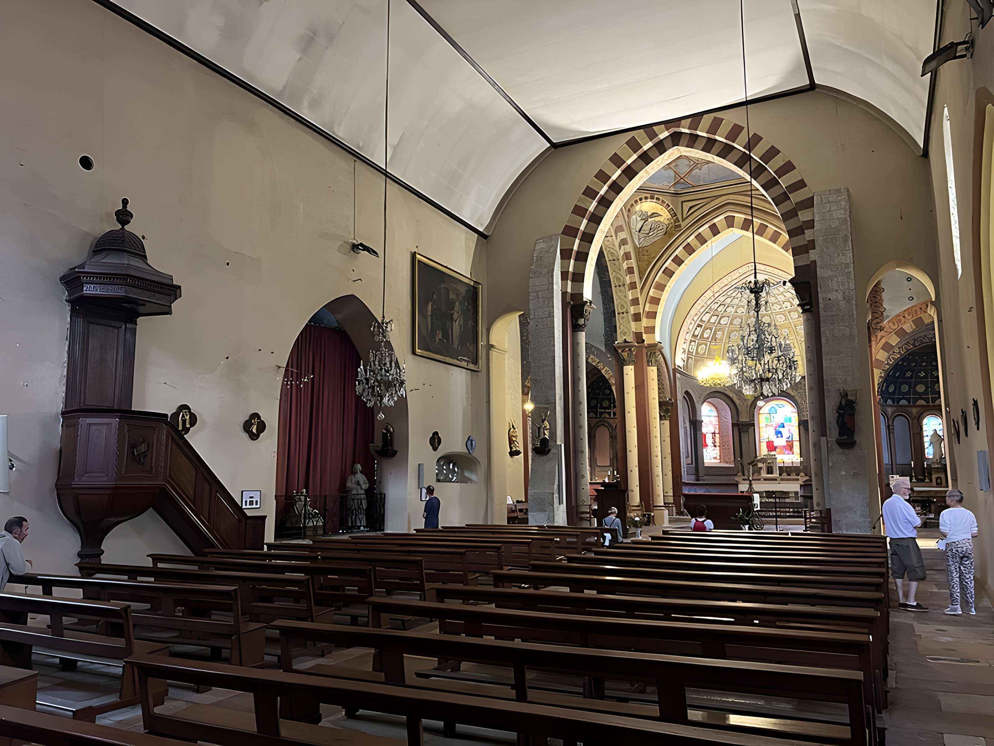 Église Saint-Nicolas de Beaujeu