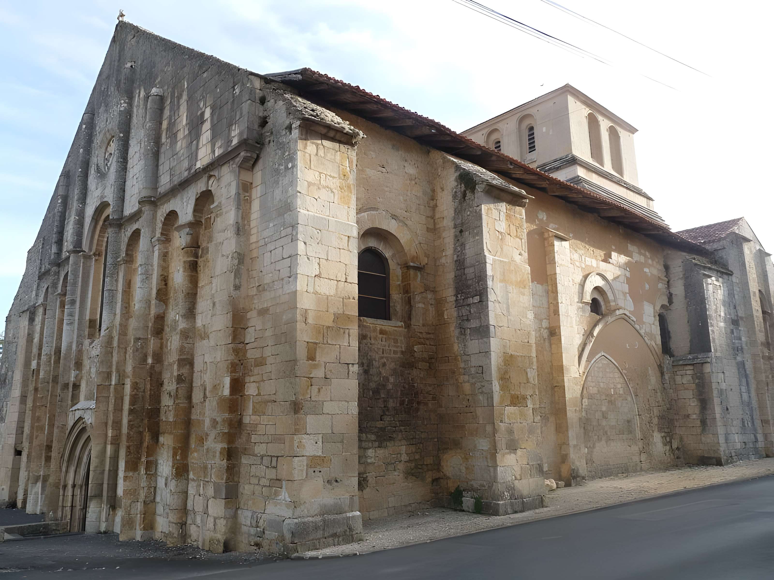 Église Saint-Nicolas de Cellefrouin
