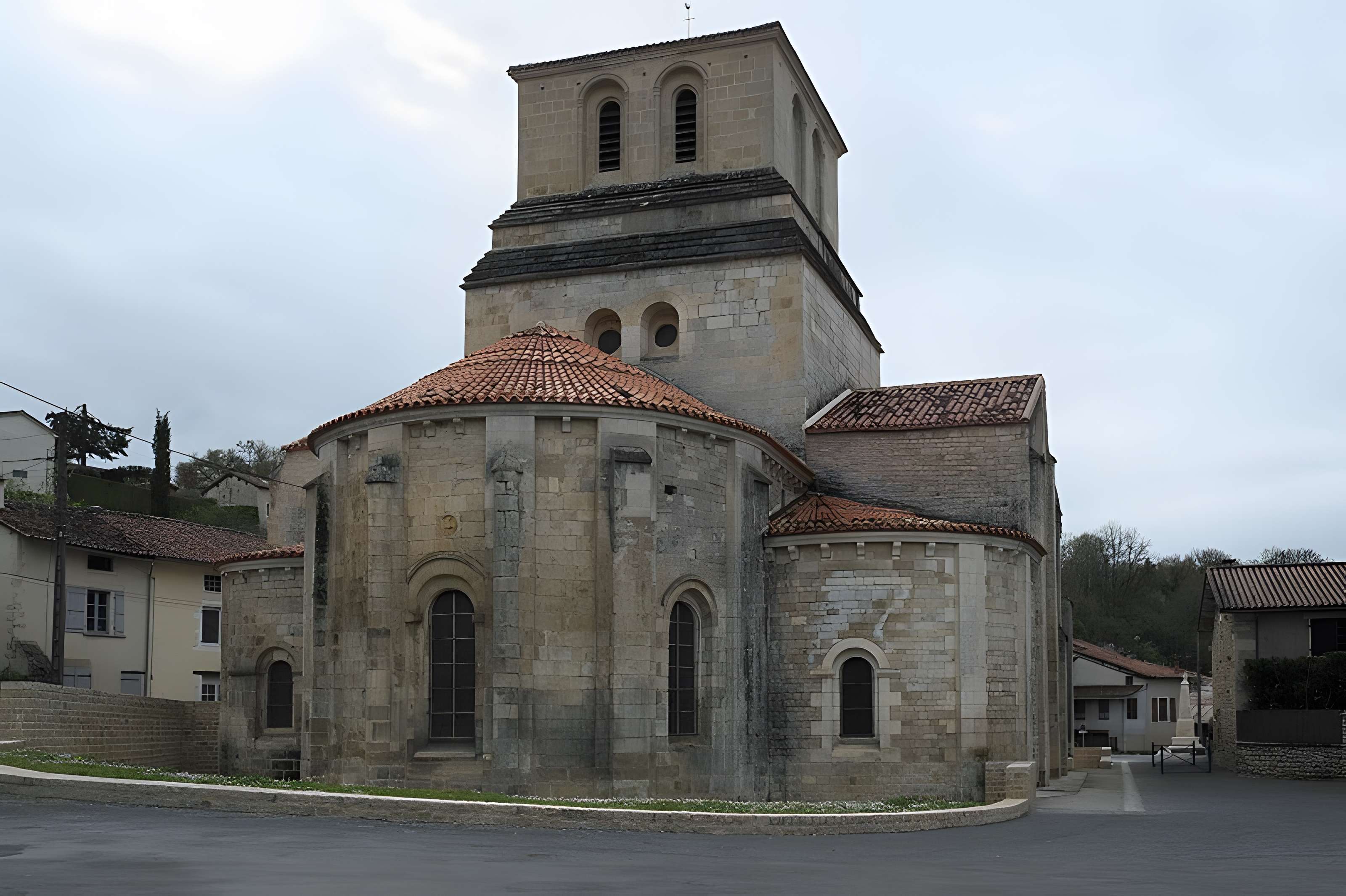 Église Saint-Nicolas de Cellefrouin