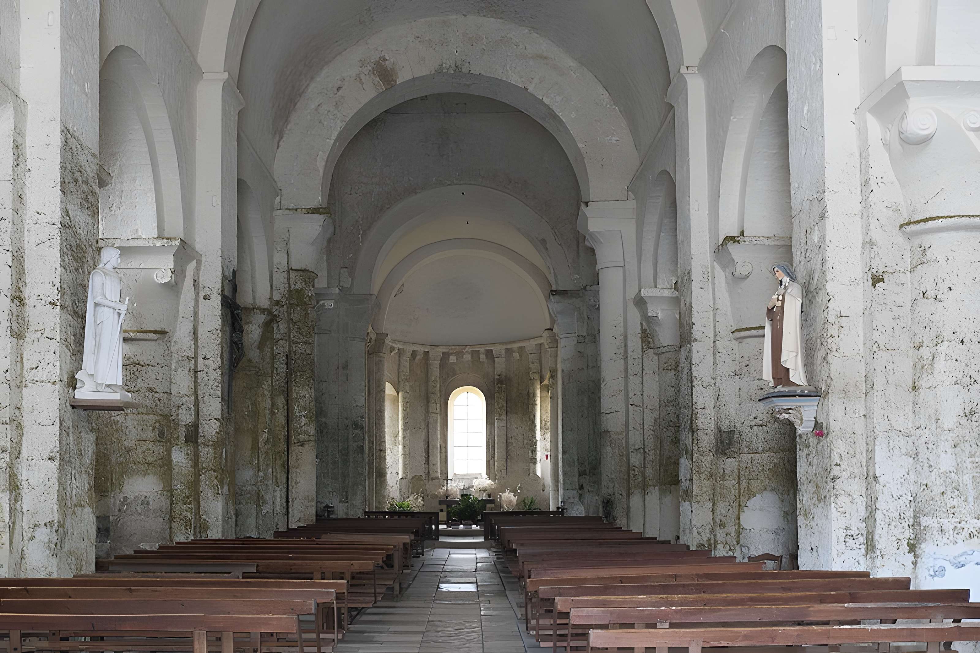 Église Saint-Nicolas de Cellefrouin