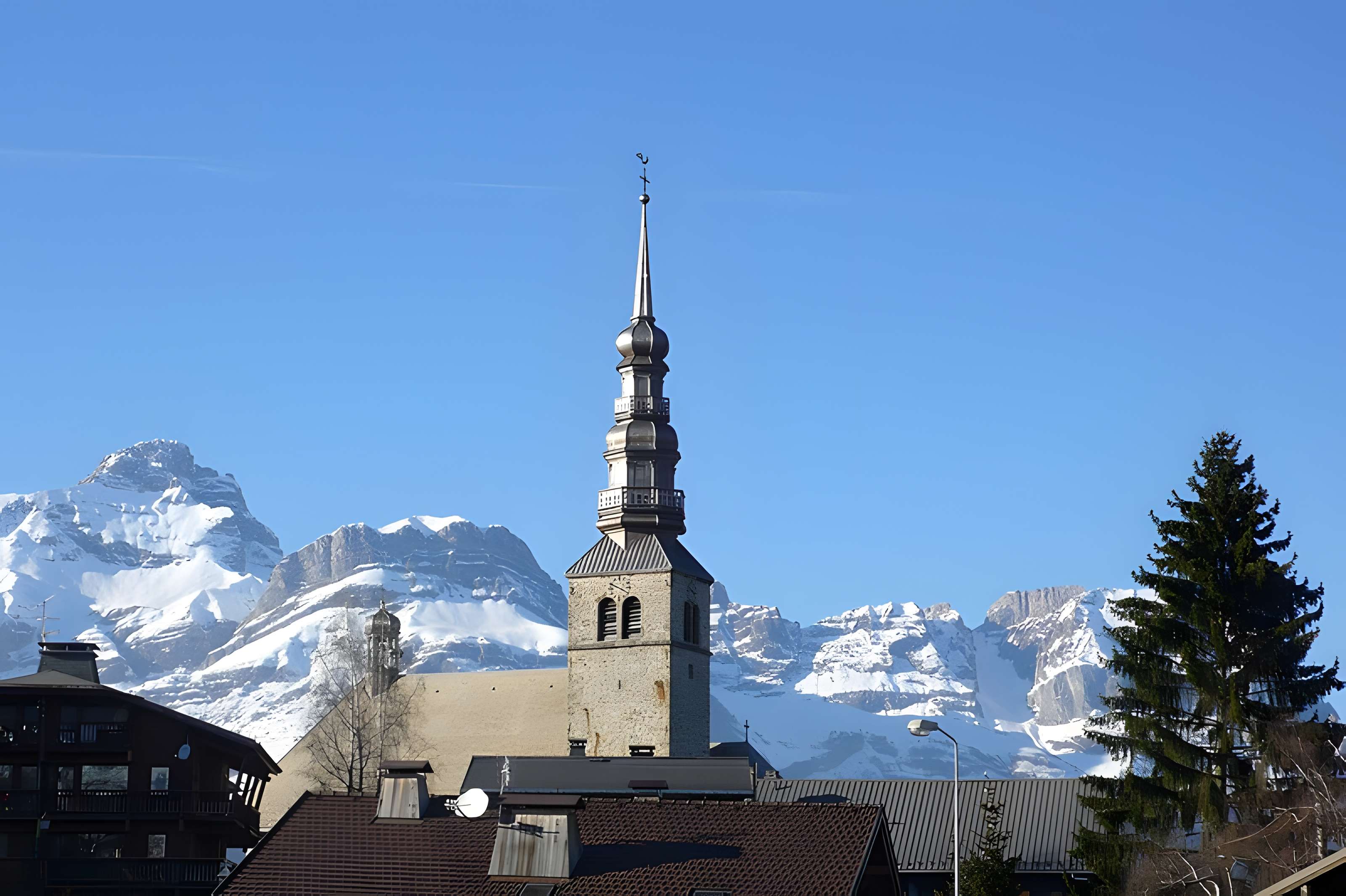 Église Saint-Nicolas de Combloux