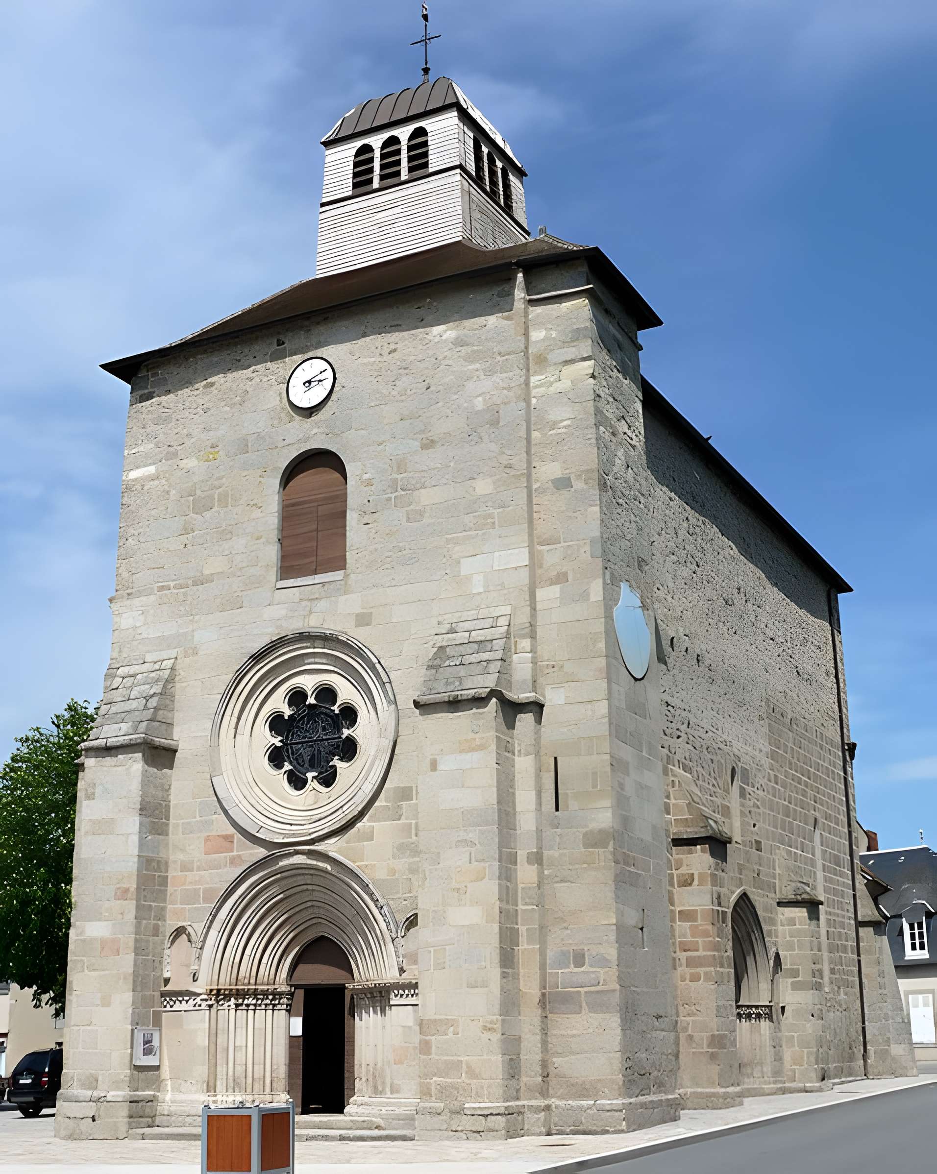 Église Saint-Nicolas de Gouzon