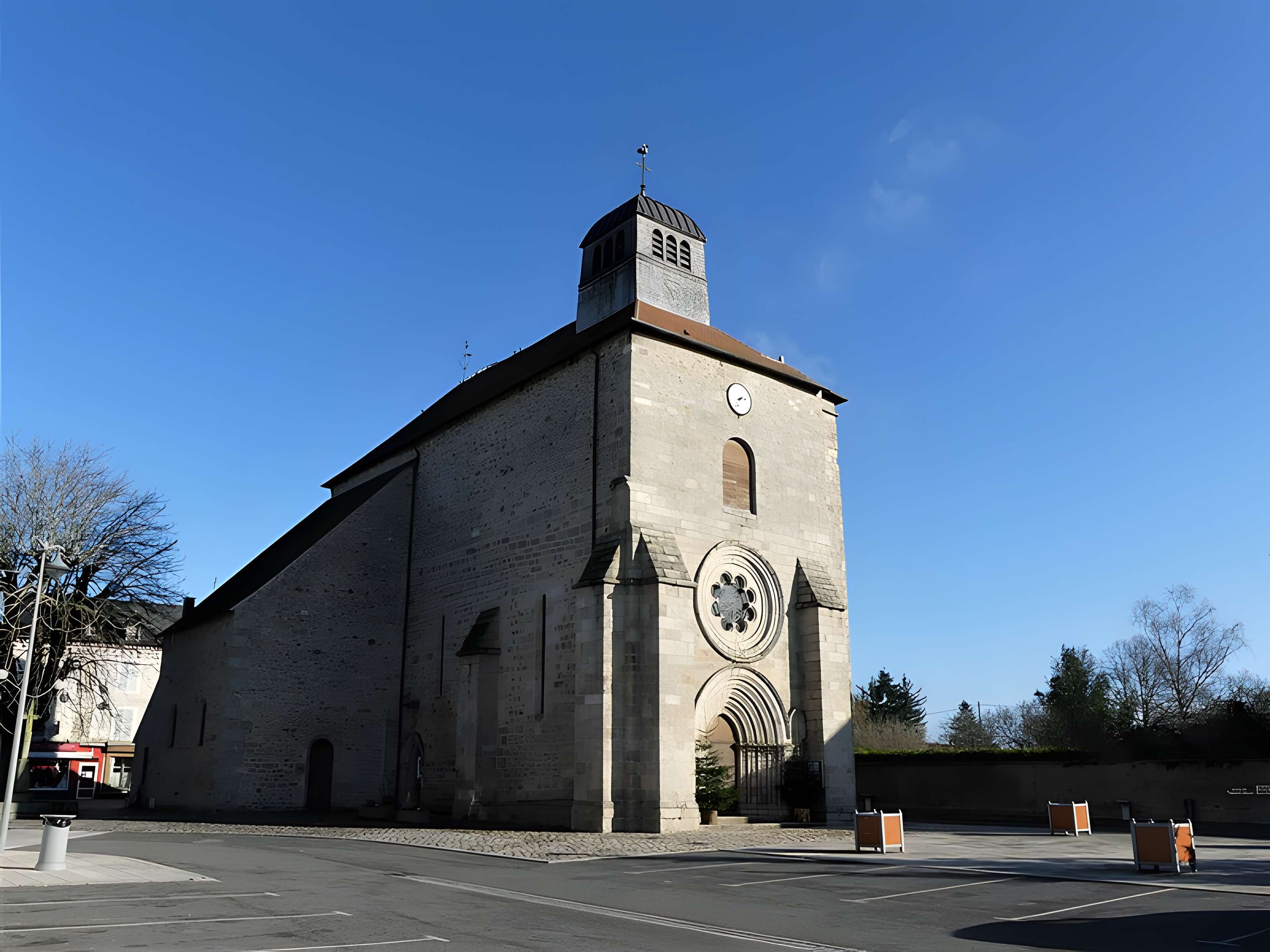 Église Saint-Nicolas de Gouzon