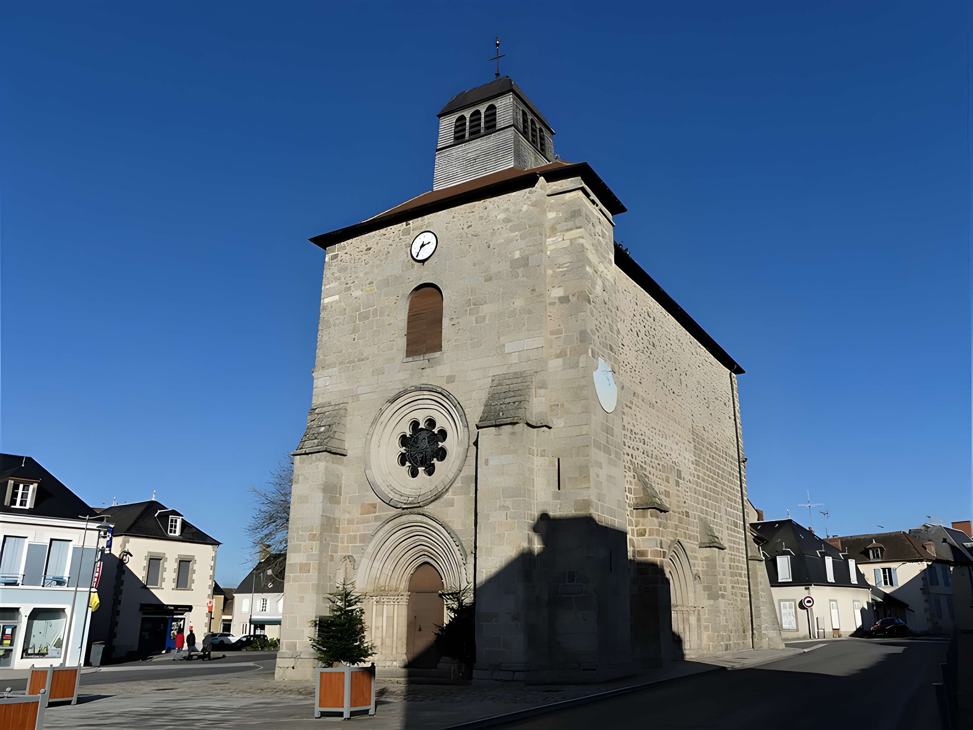 Église Saint-Nicolas de Gouzon