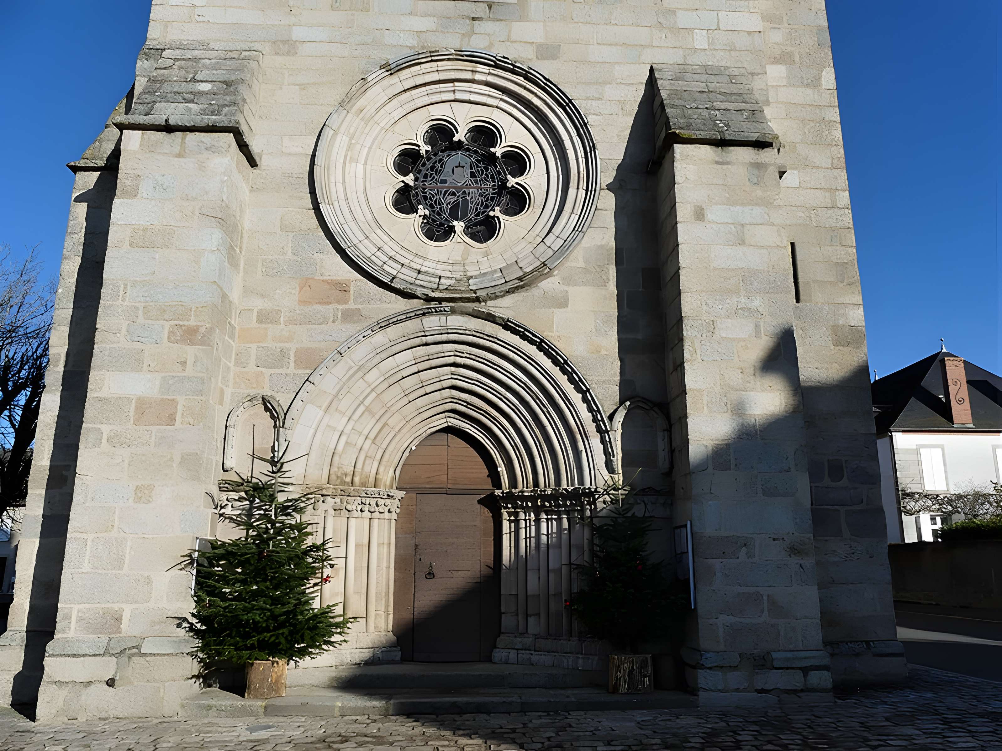 Église Saint-Nicolas de Gouzon
