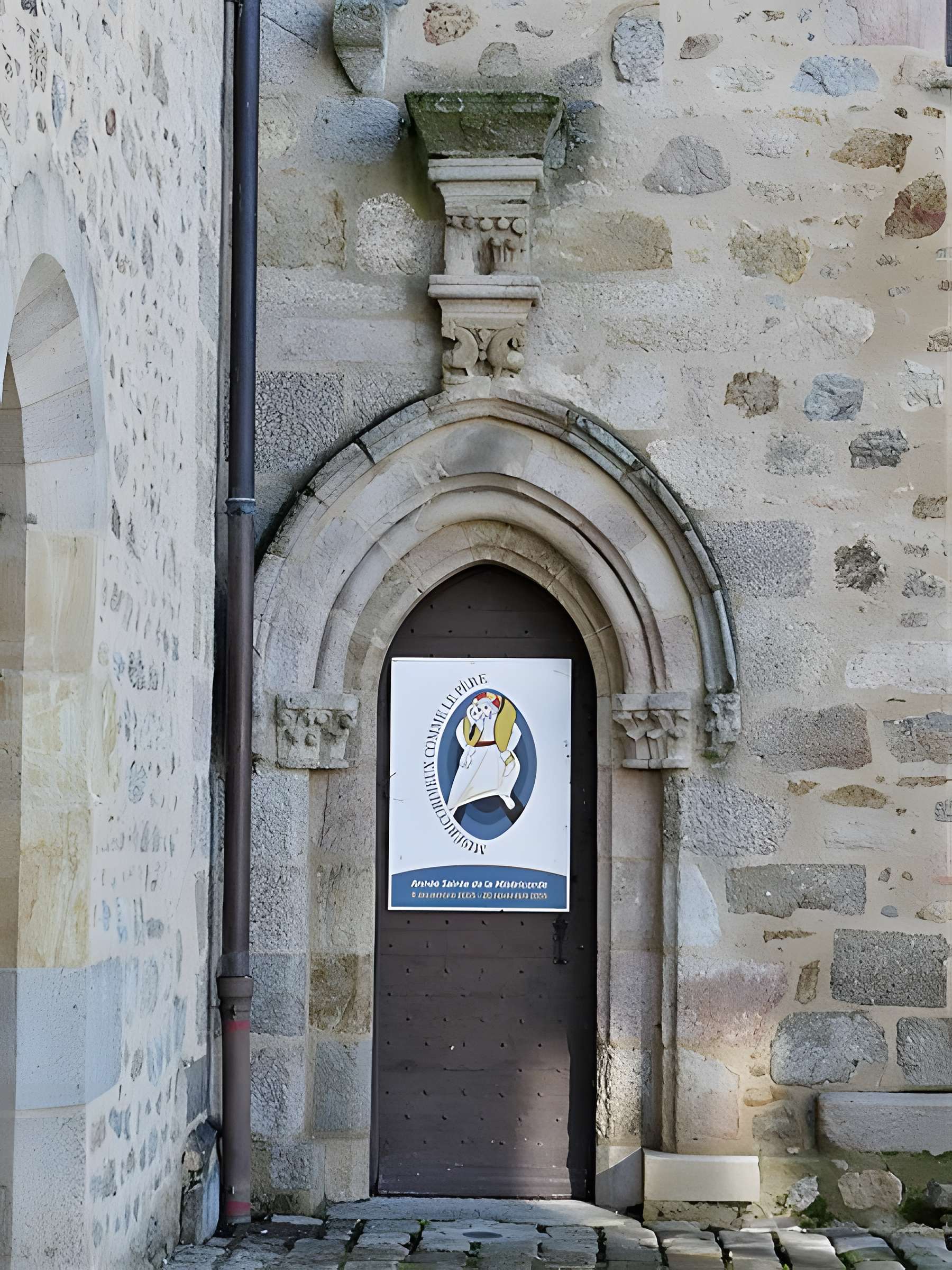 Église Saint-Nicolas de Gouzon