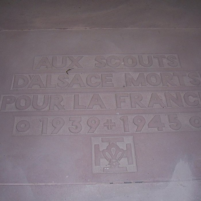 Photo de Bas-relief sculpté à la mémoire des soldats du 363e Régiment dInfanterie