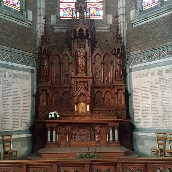 Photo de Bas-relief sculpté à la mémoire des soldats du 363e Régiment dInfanterie