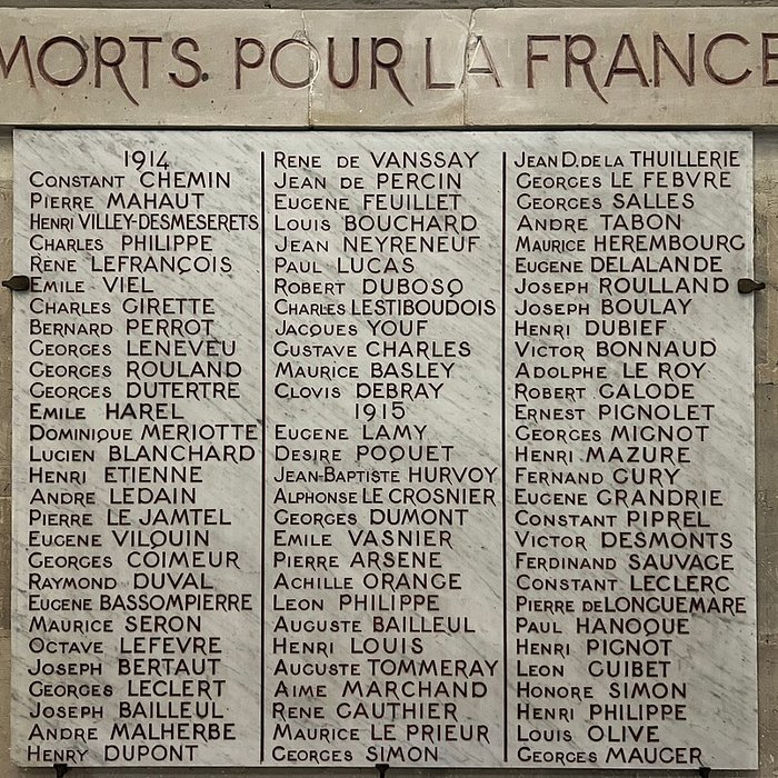 Photo de Bas-relief sculpté à la mémoire des soldats du 363e Régiment dInfanterie