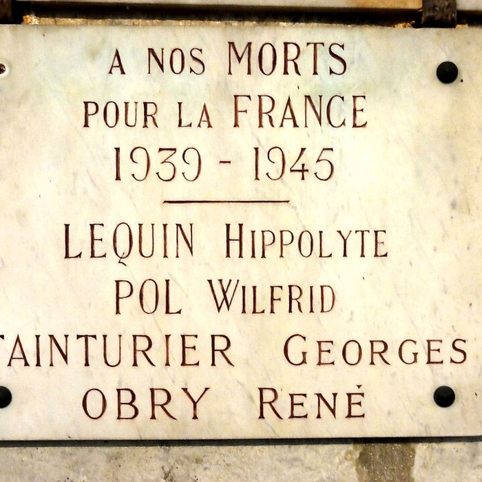 Photo de Bas-relief sculpté à la mémoire des soldats du 363e Régiment dInfanterie