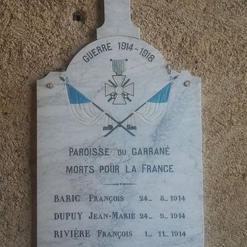 Bas-relief sculpté à la mémoire des soldats du 363e Régiment dInfanterie