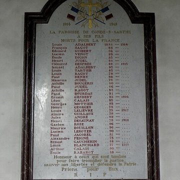 Bas-relief sculpté à la mémoire des soldats du 363e Régiment dInfanterie