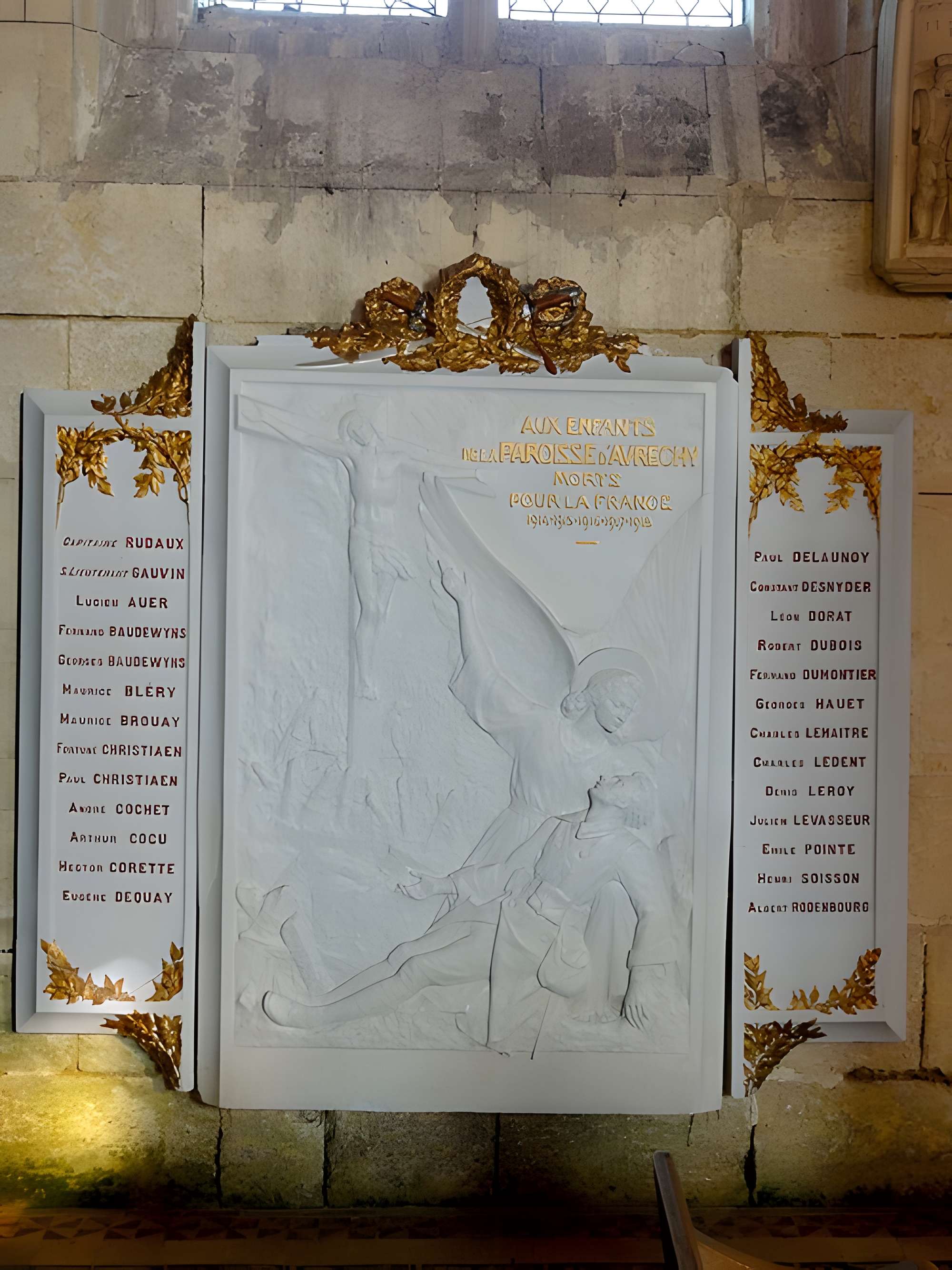 Bas-relief sculpté à la mémoire des soldats du 363e Régiment d'Infanterie