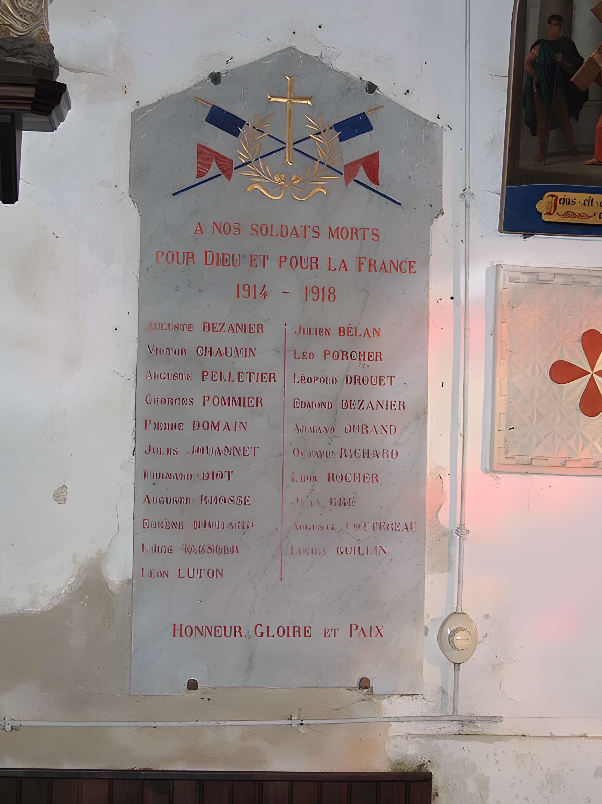 Bas-relief sculpté à la mémoire des soldats du 363e Régiment d'Infanterie