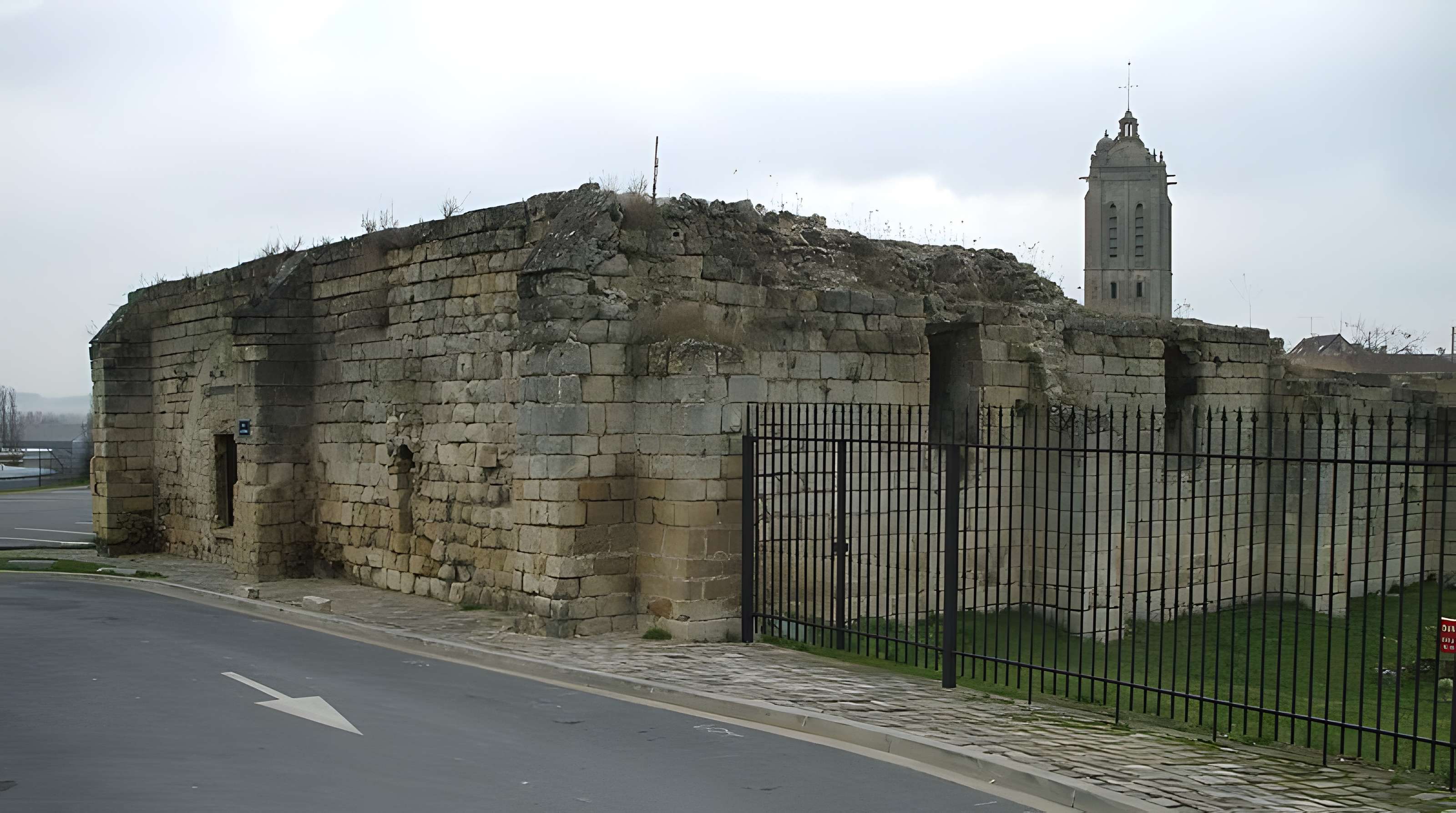 Château de Beaumont-sur-Oise