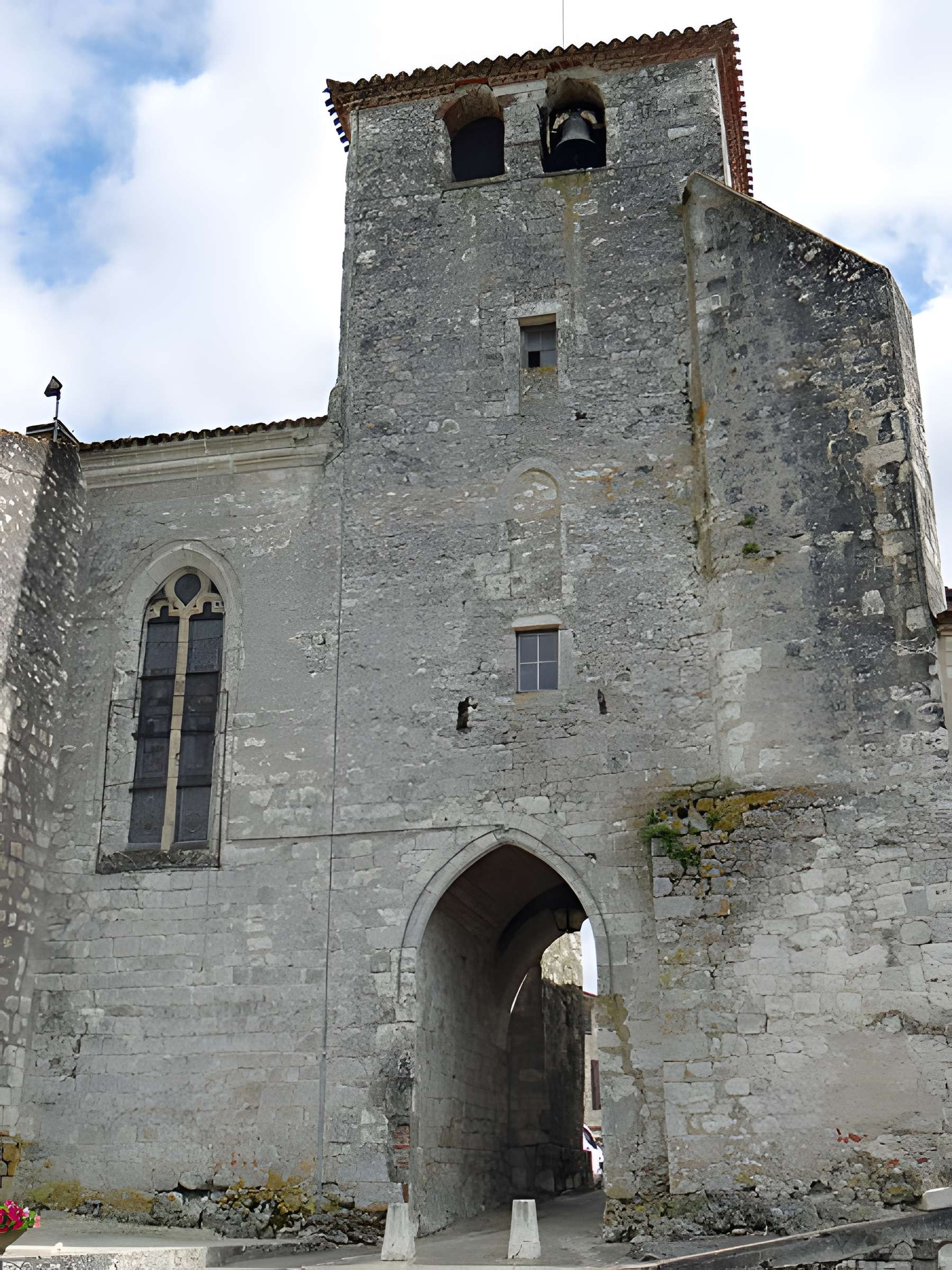 Église Saint-Nicolas de Pujols